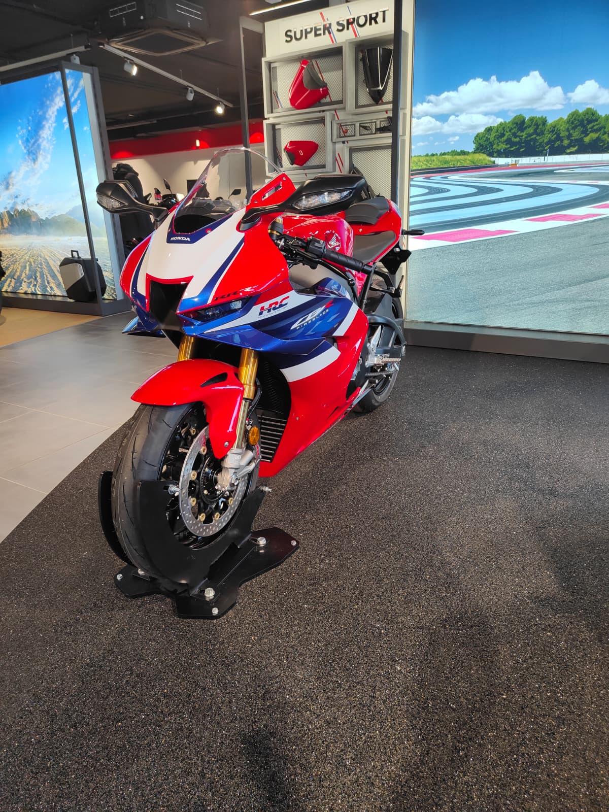 HONDA CBR 1000 RR-R Fireblade SP-showroom-element-2