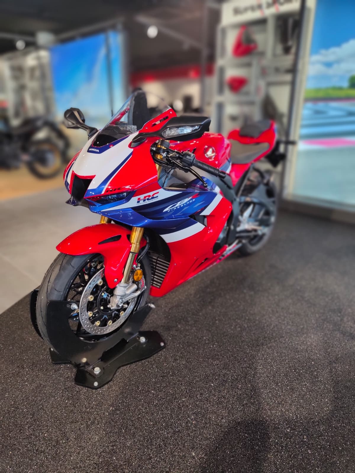 HONDA CBR 1000 RR-R Fireblade SP-showroom-element-1
