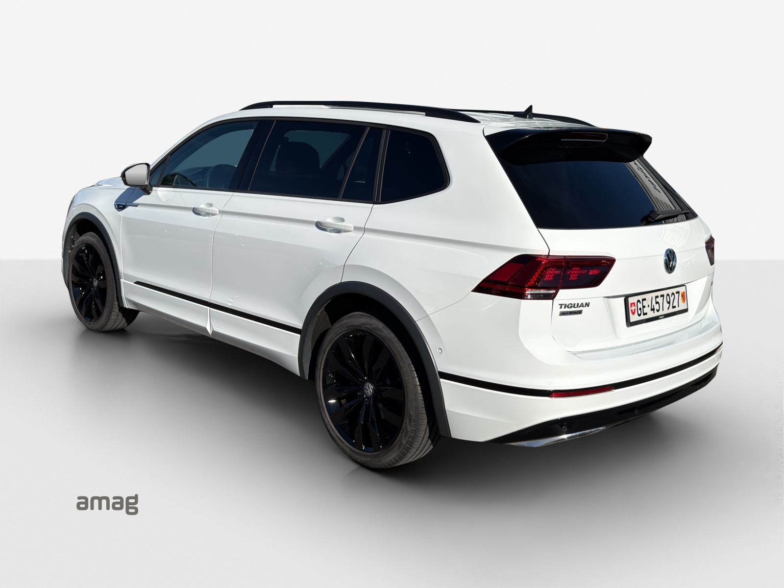 VW Tiguan Allspace 2.0TSI Highline 4Motion DSG-image-2
