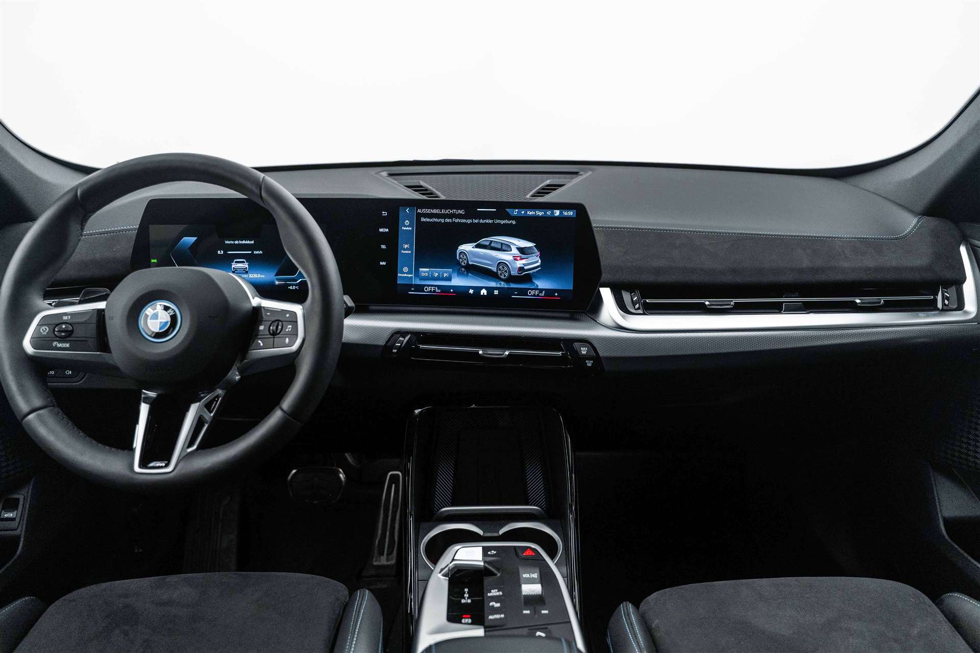 BMW iX1 xDrive 30 M Sport EV 306PS-image-8