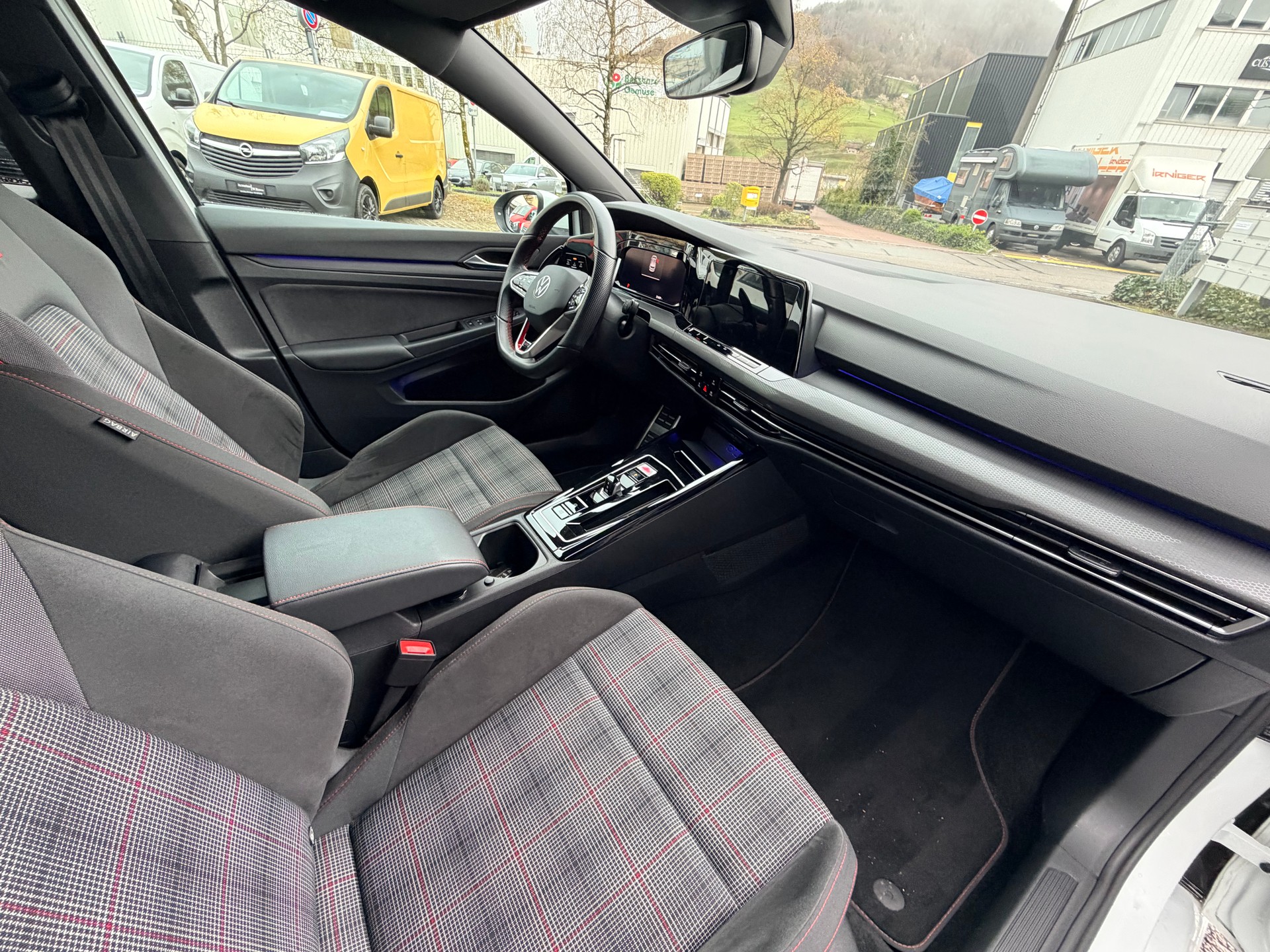 VW Golf 2.0 TSI GTI DSG-image-9