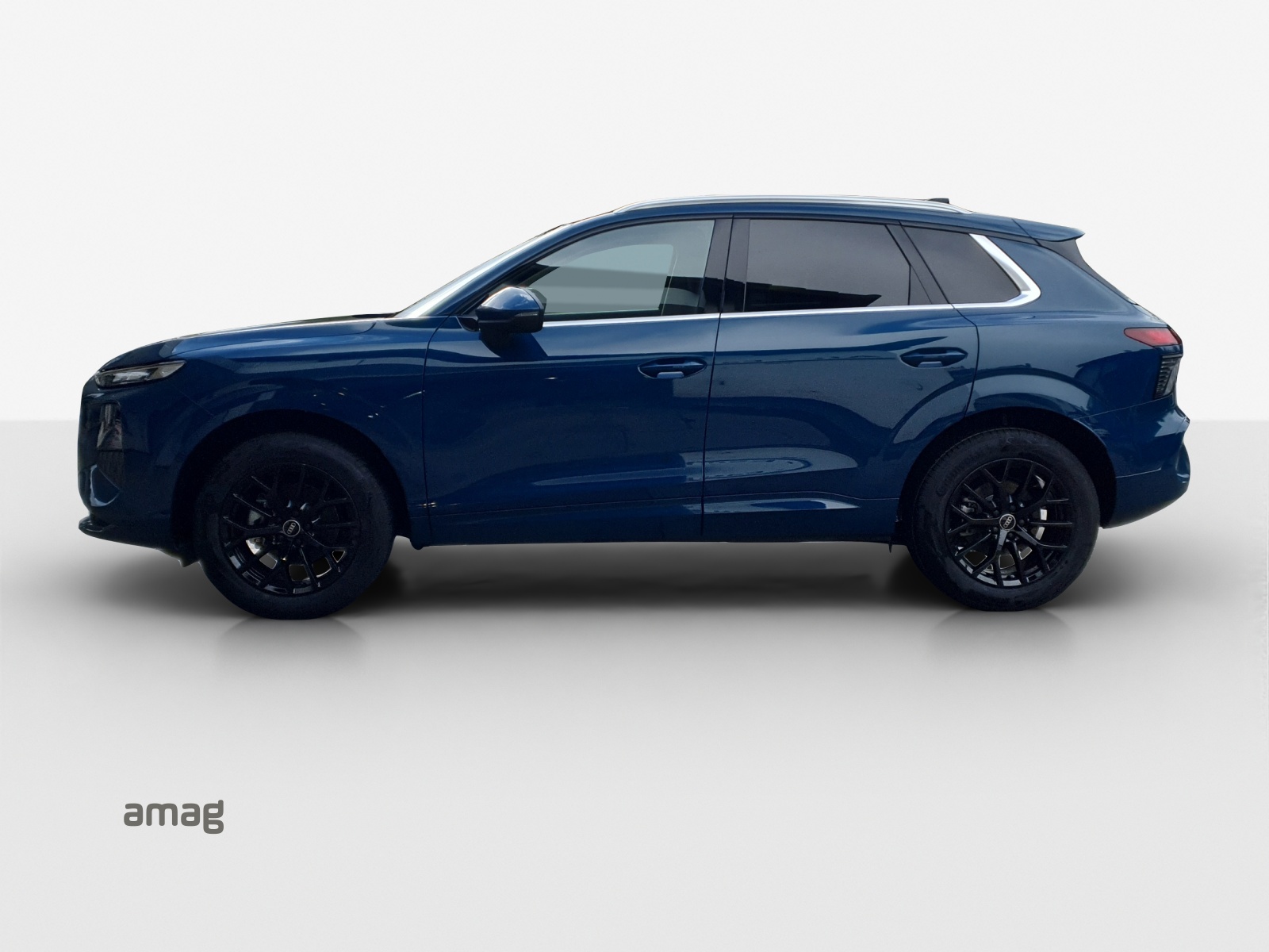 AUDI Q3 SUV 110 kW TFSI S tronic-image-0