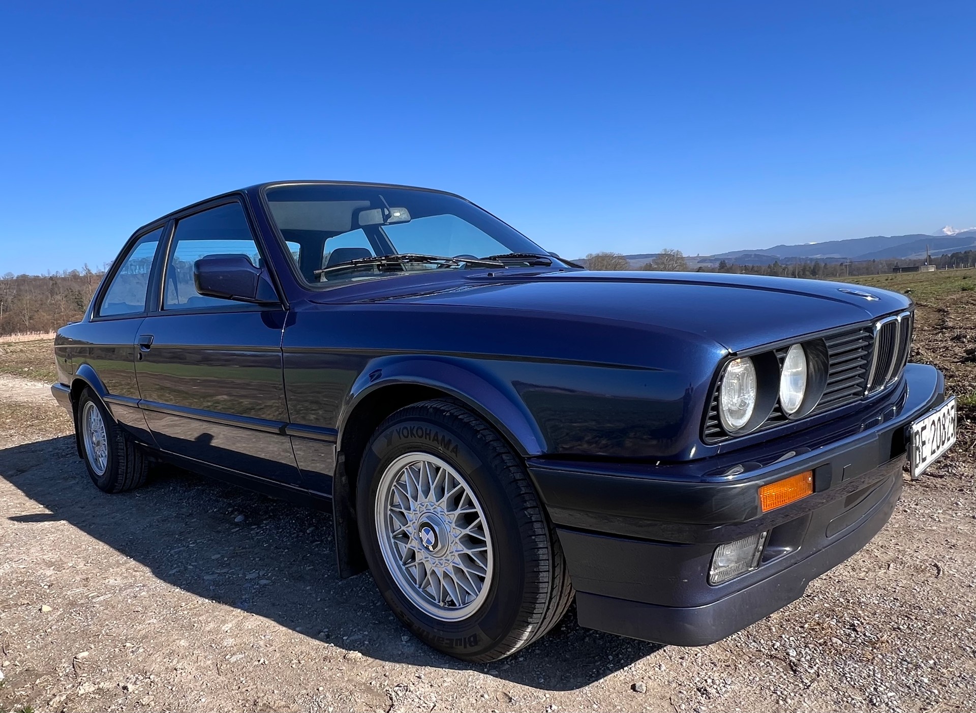 BMW 318iS-image-0