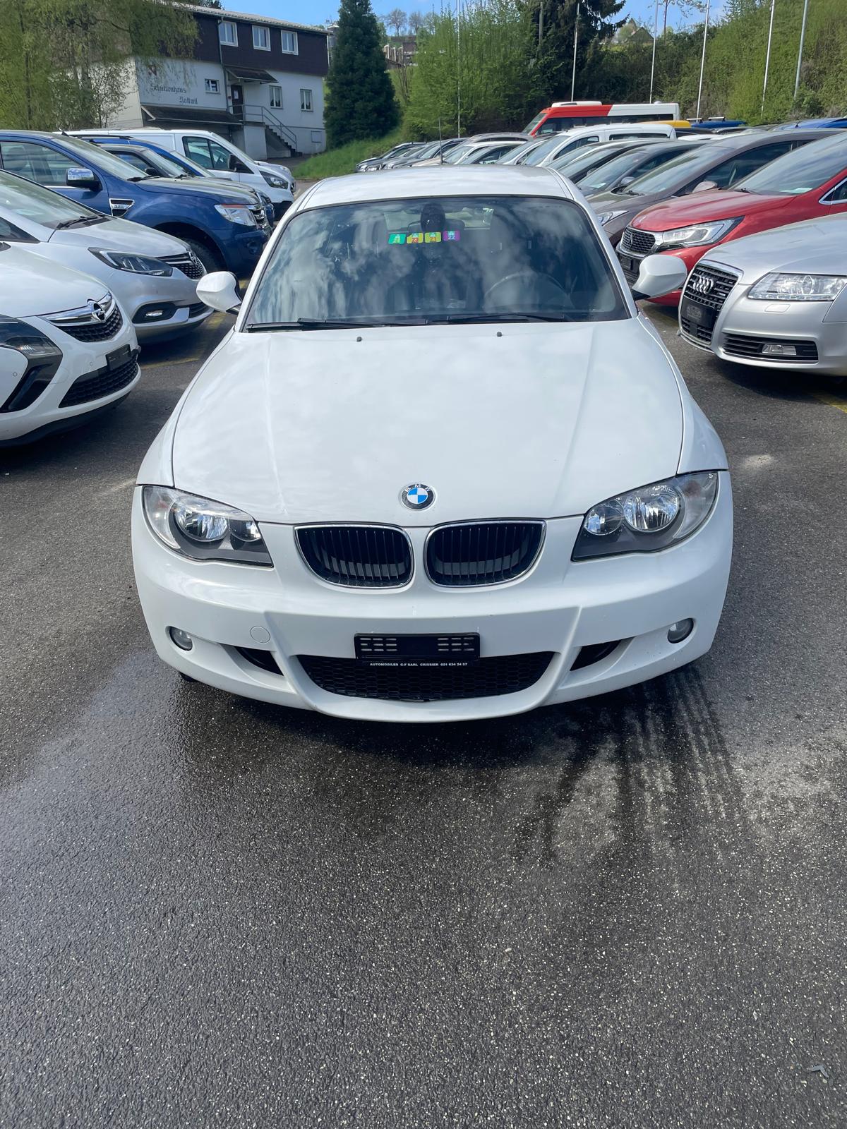 BMW 118d Dynamic Edition-image-0
