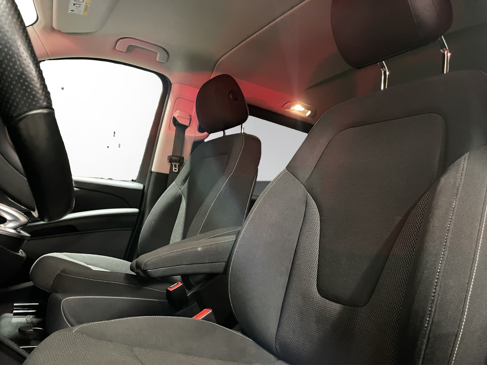 Image MERCEDES-BENZ V-250 V 250 d L 4Matic