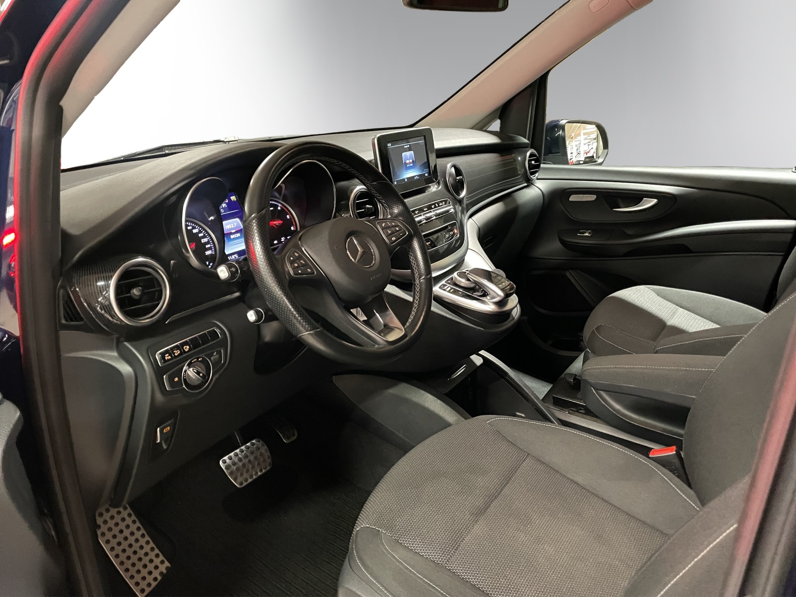 Image MERCEDES-BENZ V-250 V 250 d L 4Matic