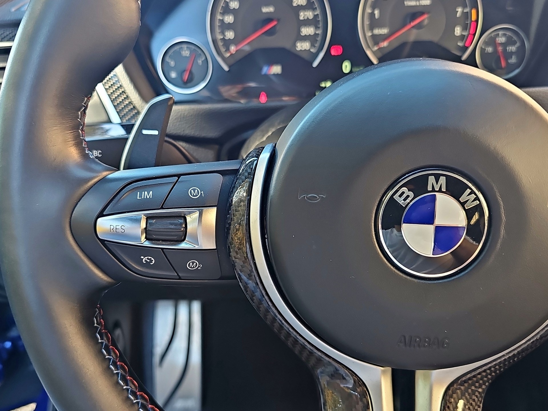 BMW M4 Coupé Competition DKG-image-15