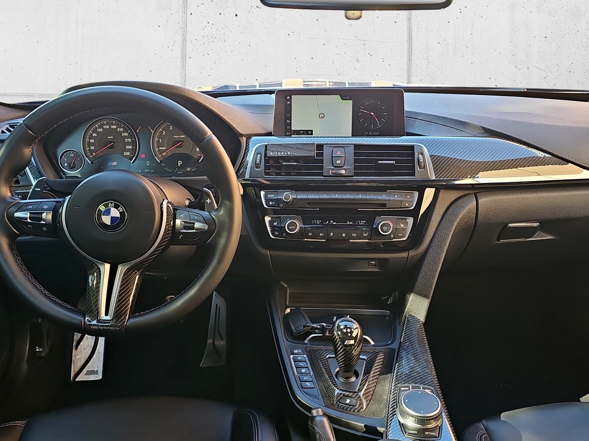 BMW M4 Coupé Competition DKG-image-12