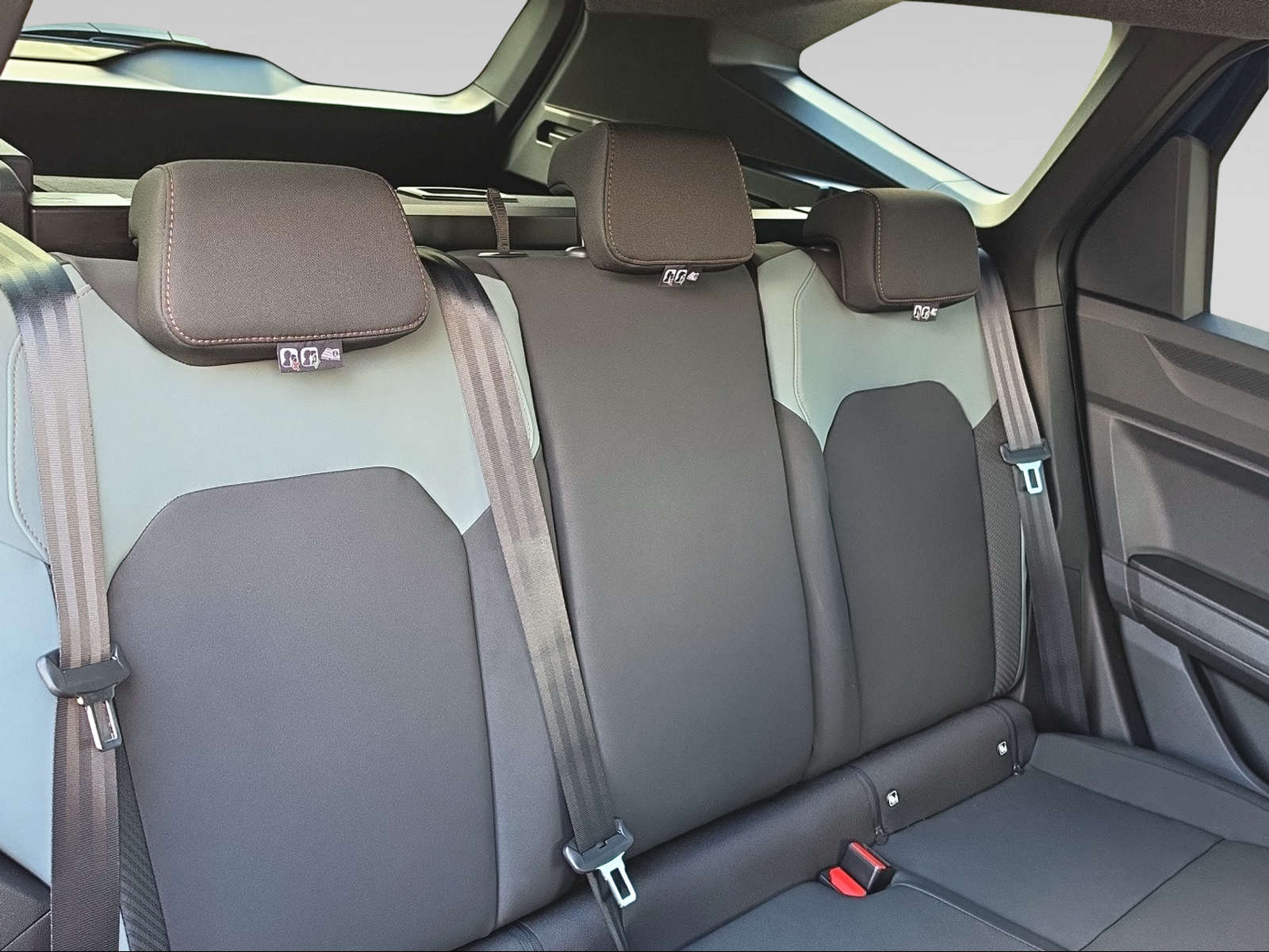 DACIA BIGSTER extreme hybrid 155-image-11