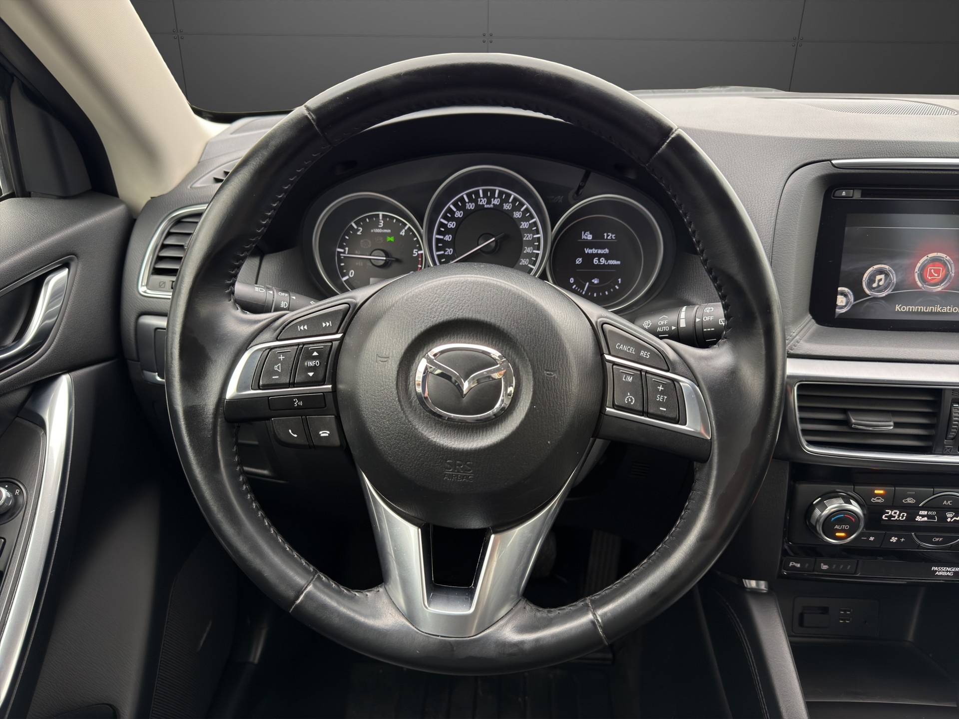 MAZDA CX-5 2.2 D HP Revolution AWD Automatic-image-11