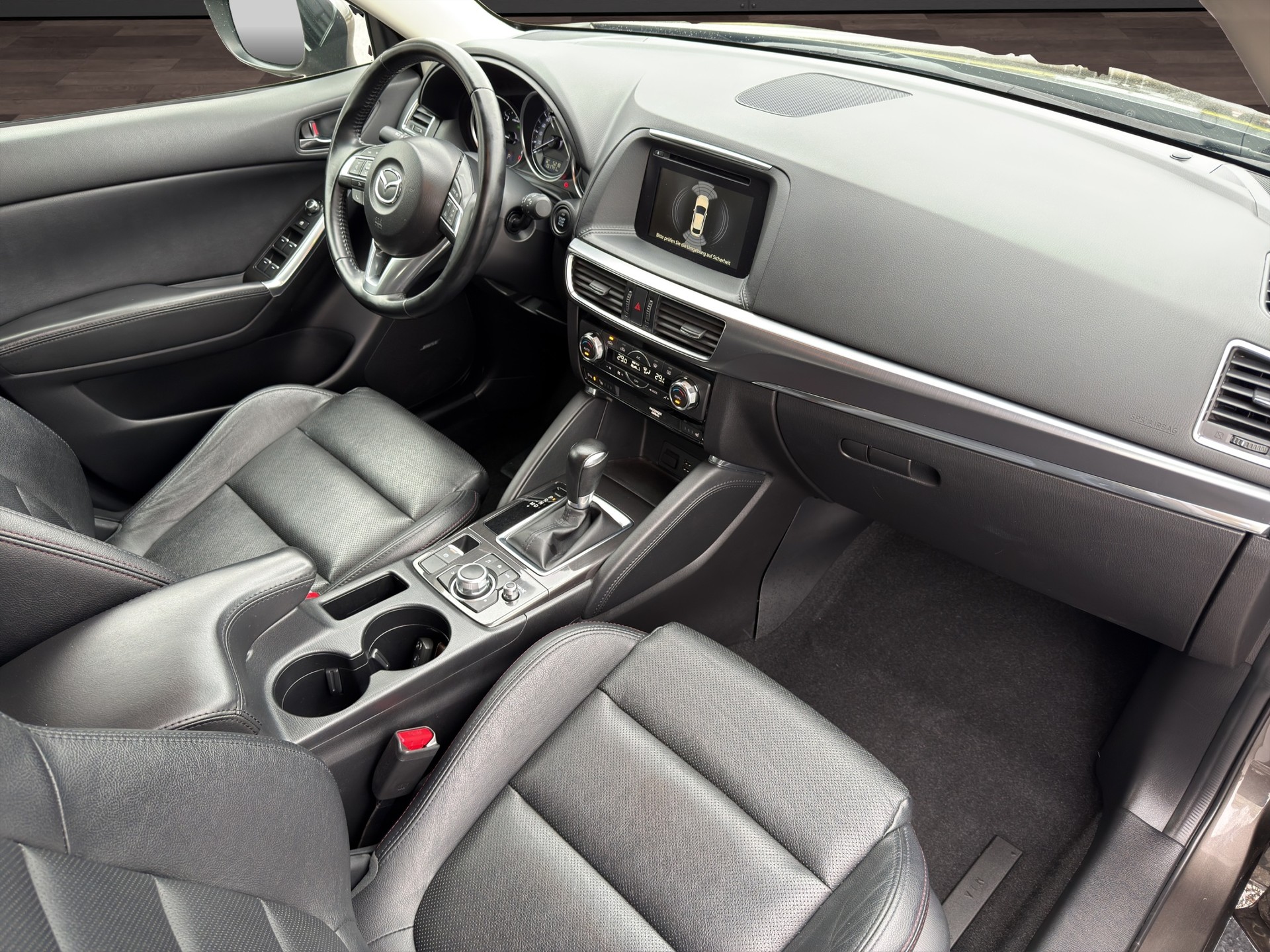 MAZDA CX-5 2.2 D HP Revolution AWD Automatic-image-18