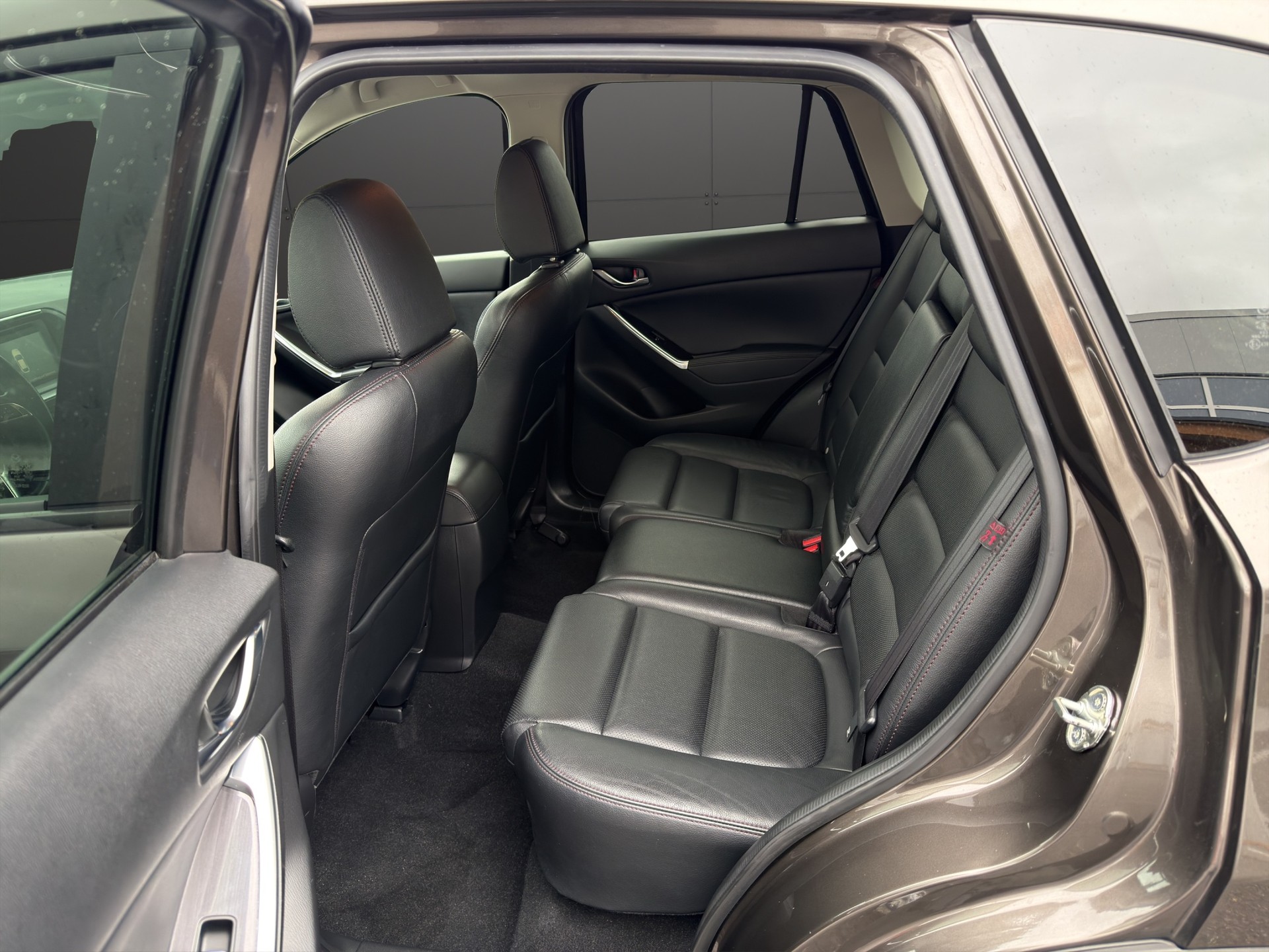 MAZDA CX-5 2.2 D HP Revolution AWD Automatic-image-22