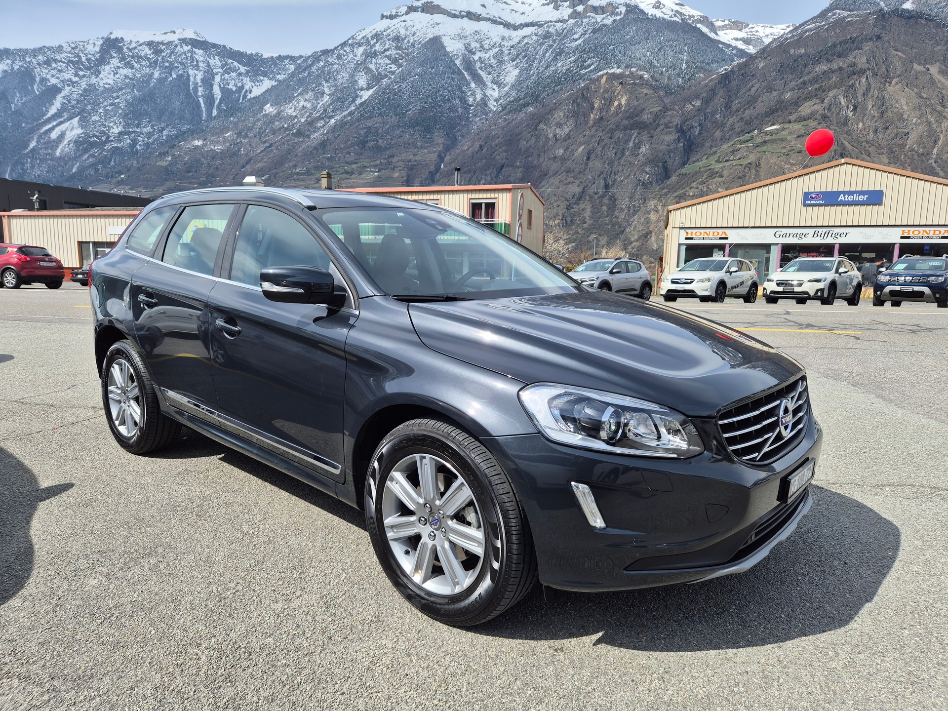 VOLVO XC60 T5 AWD Momentum Geartronic-image-0