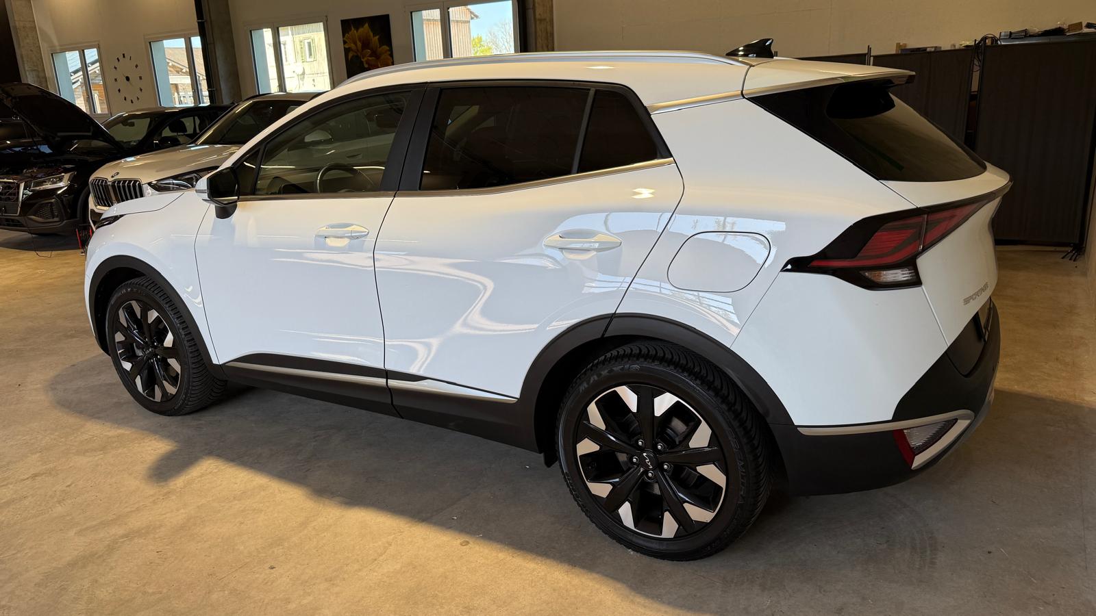KIA Sportage 1.6 T-GDi PHEV Style-image-10