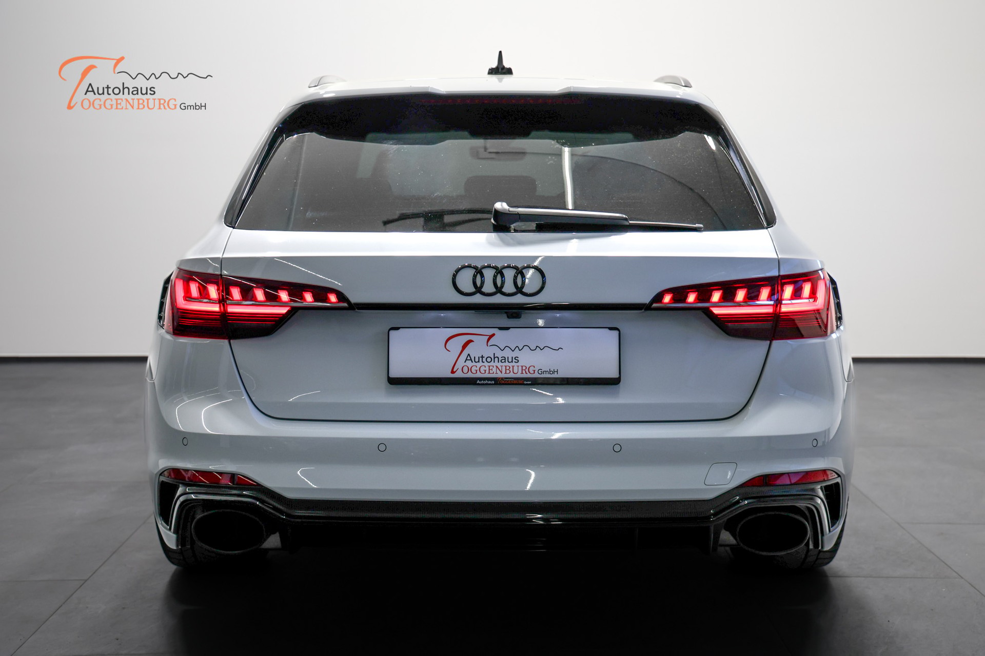 AUDI RS4 Avant quattro tiptronic *Carbon Exterieur*Carbon Interieur*frisch ab Service*-image-8