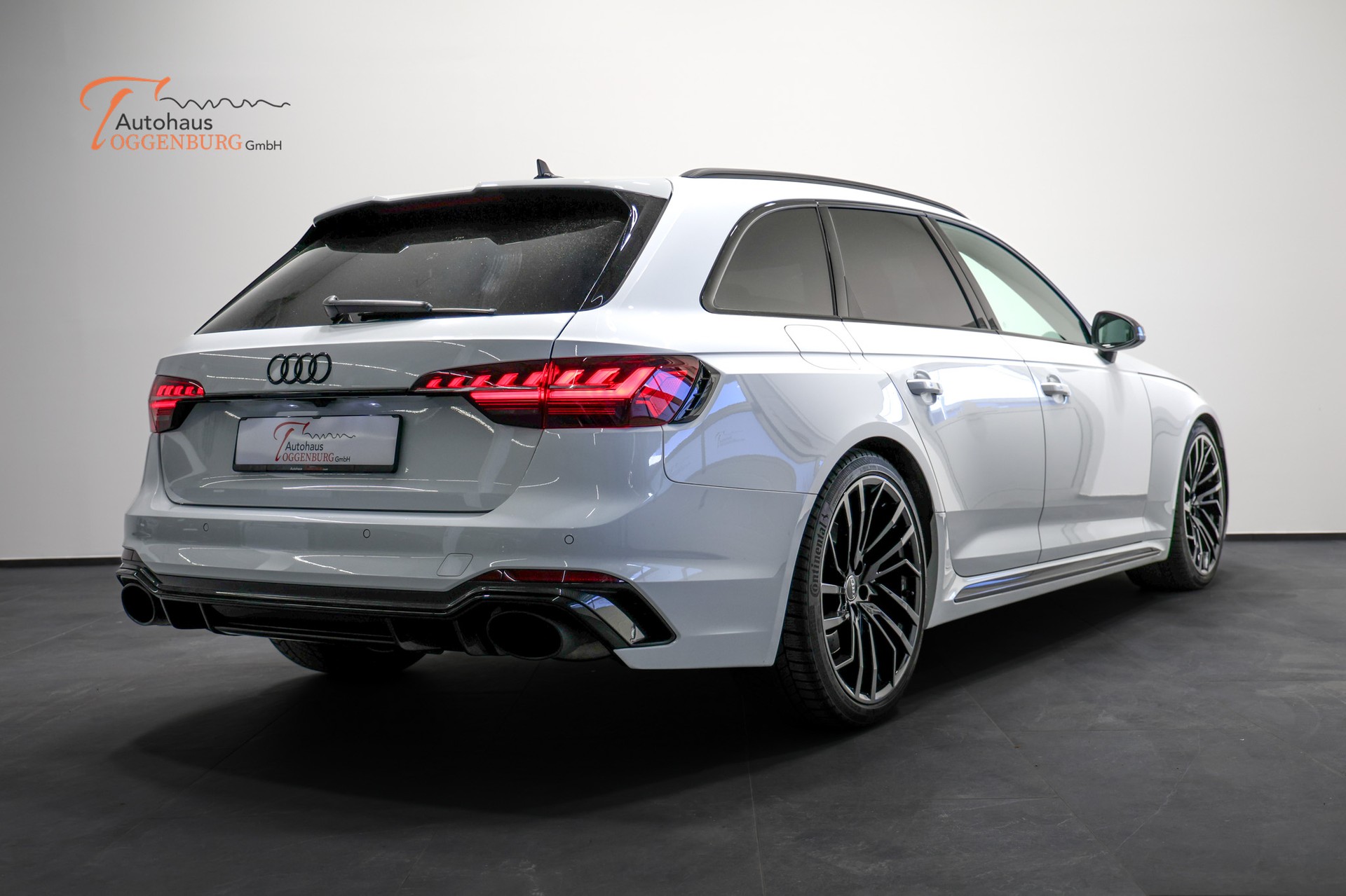 AUDI RS4 Avant quattro tiptronic *Carbon Exterieur*Carbon Interieur*frisch ab Service*-image-6