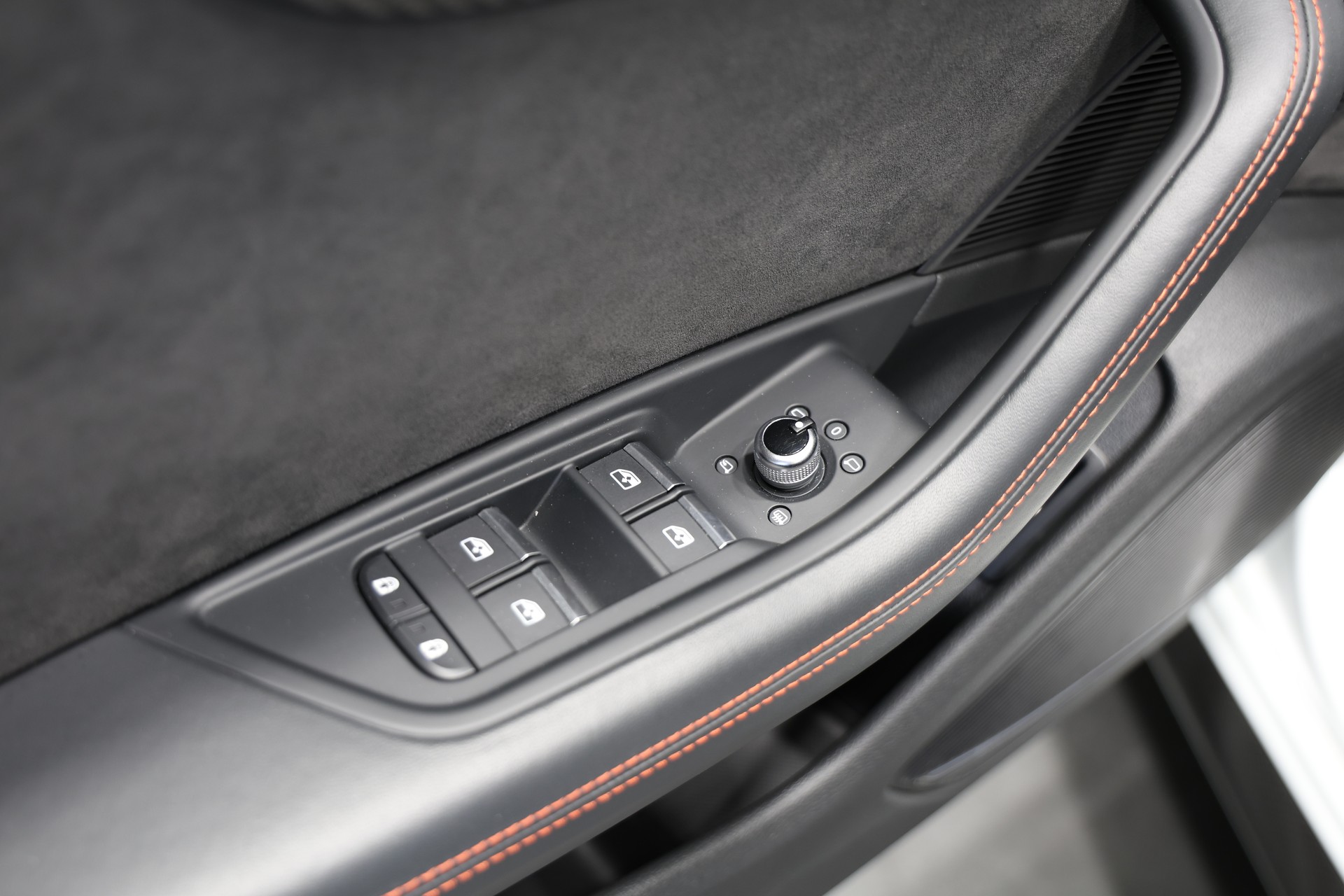 AUDI RS4 Avant quattro tiptronic *Carbon Exterieur*Carbon Interieur*frisch ab Service*-image-30