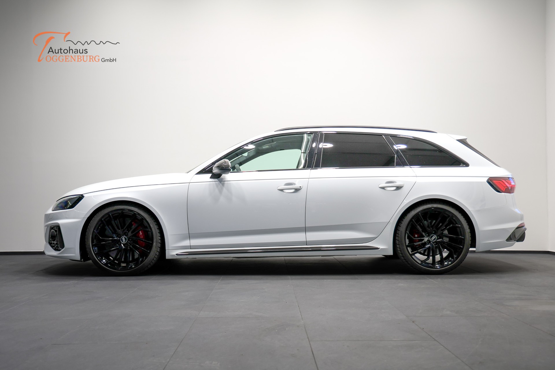 AUDI RS4 Avant quattro tiptronic *Carbon Exterieur*Carbon Interieur*frisch ab Service*-image-5