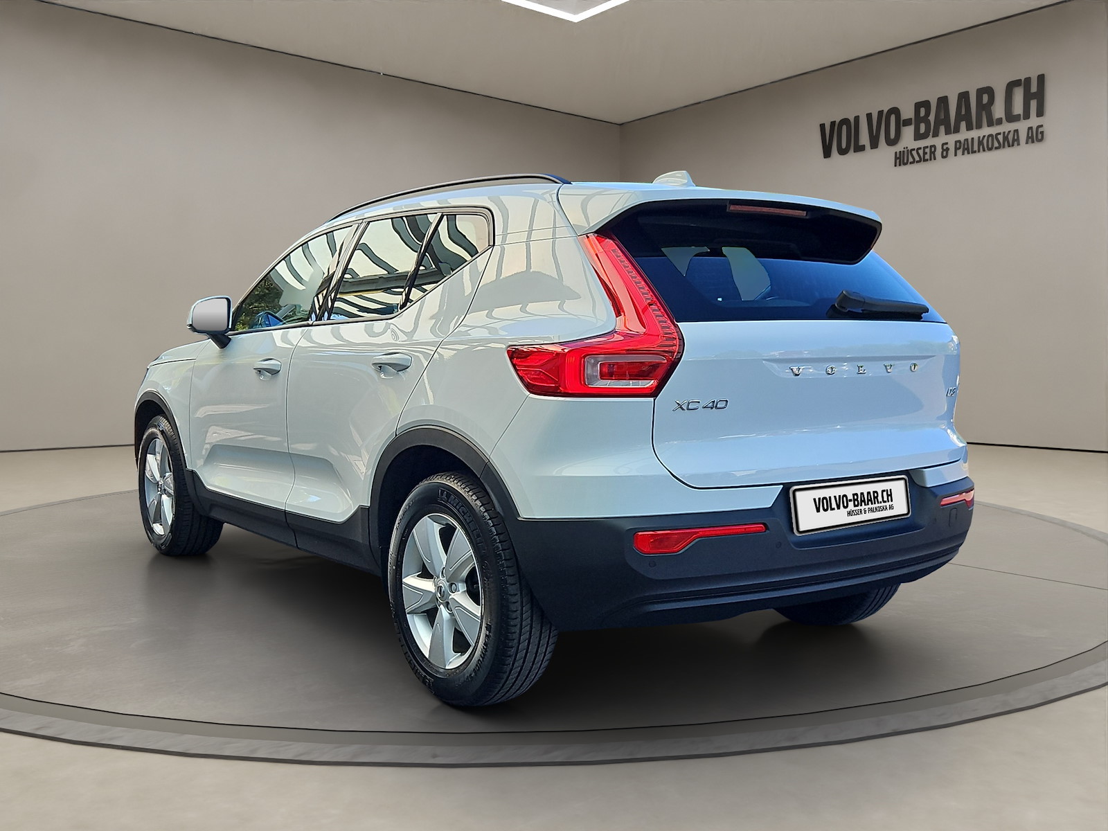 VOLVO XC40 2.0 D3-image-2