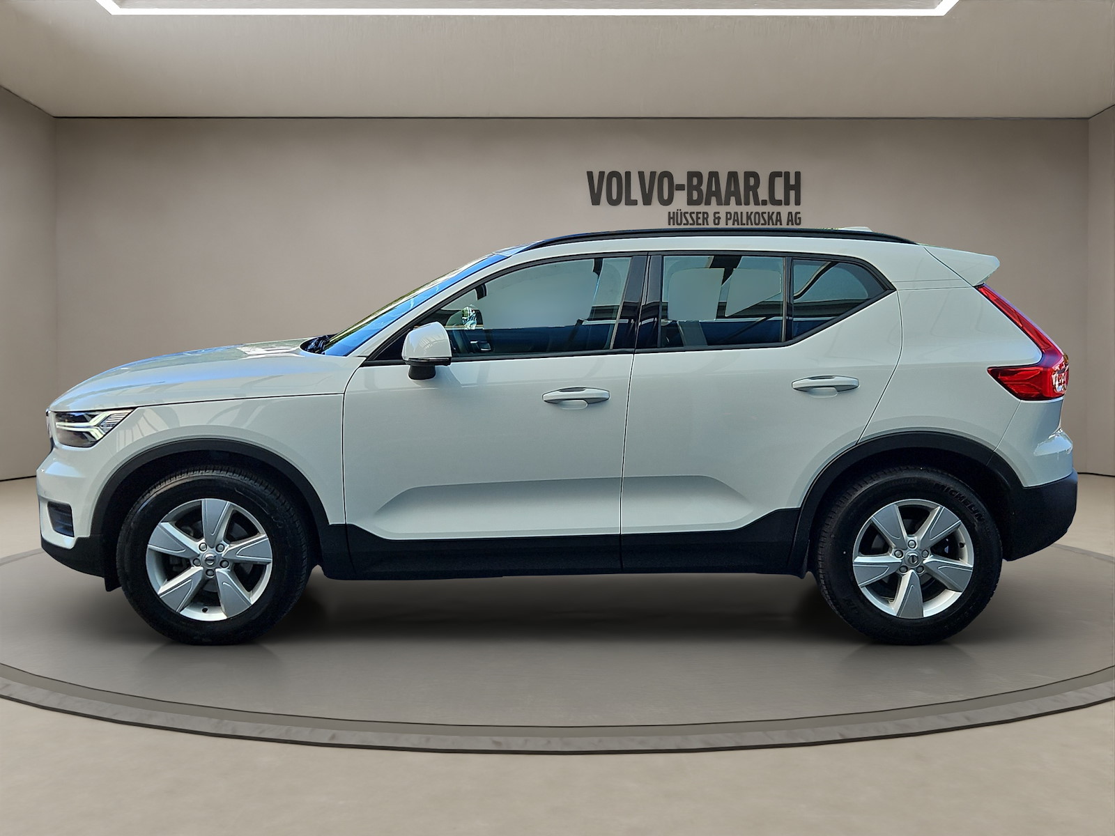 VOLVO XC40 2.0 D3-image-1