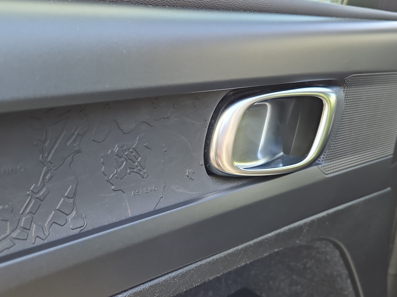 VOLVO XC40 2.0 D3-image-14