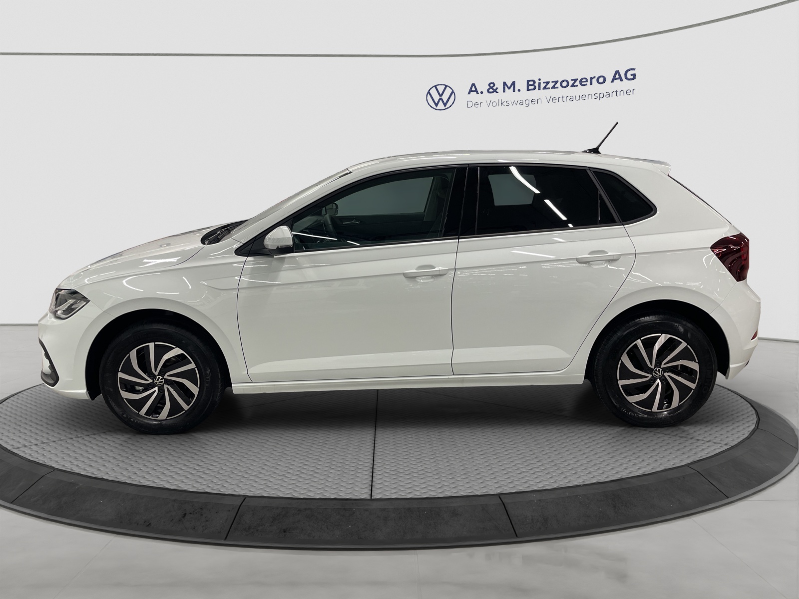 VW Polo 1.0 TSI Life DSG-image-1