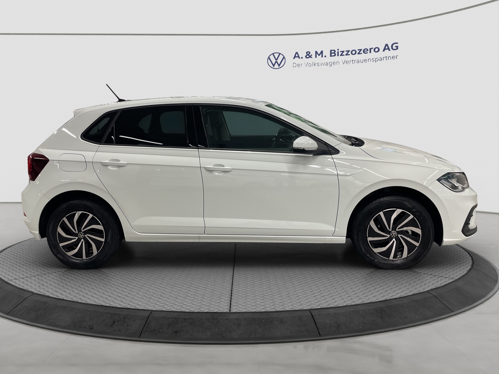 VW Polo 1.0 TSI Life DSG-image-5