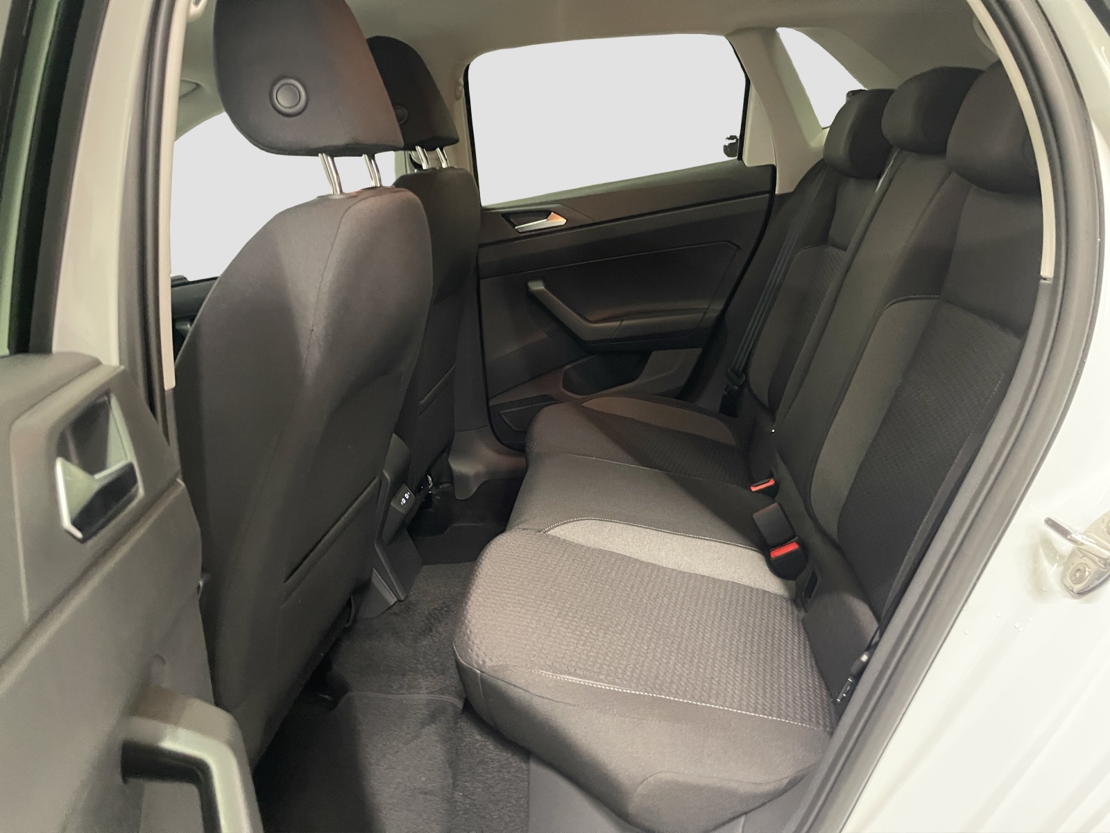 VW Polo 1.0 TSI Life DSG-image-12