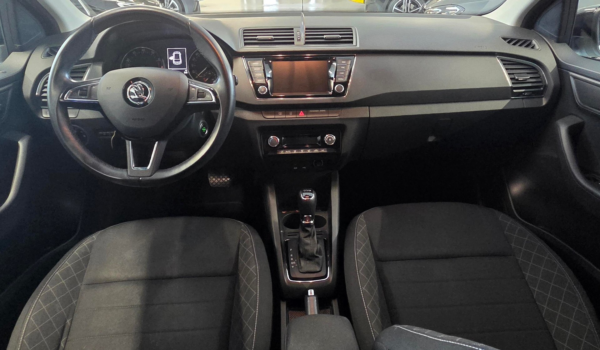 SKODA Fabia 1.2 TSI Style DSG-image-4