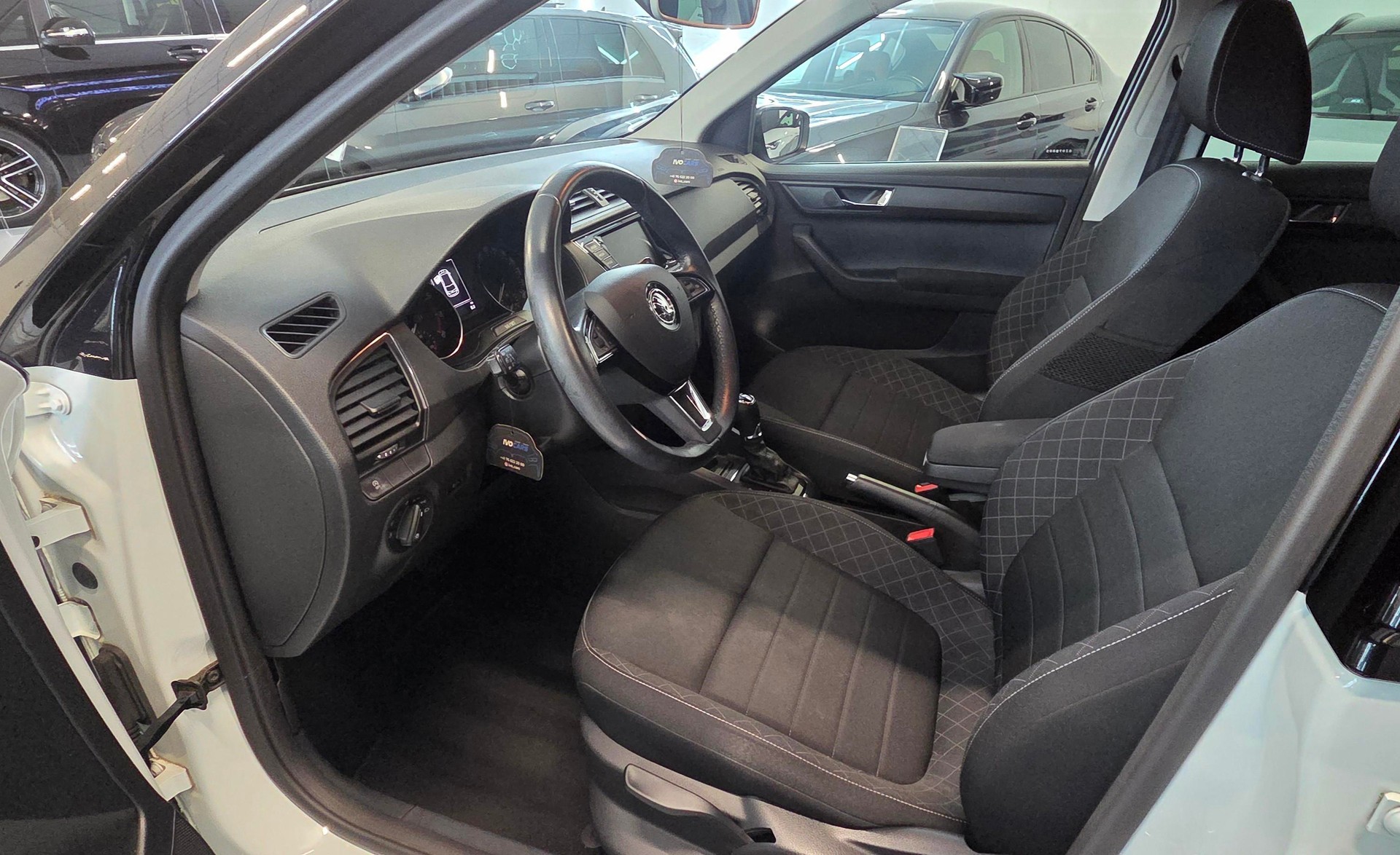 SKODA Fabia 1.2 TSI Style DSG-image-5
