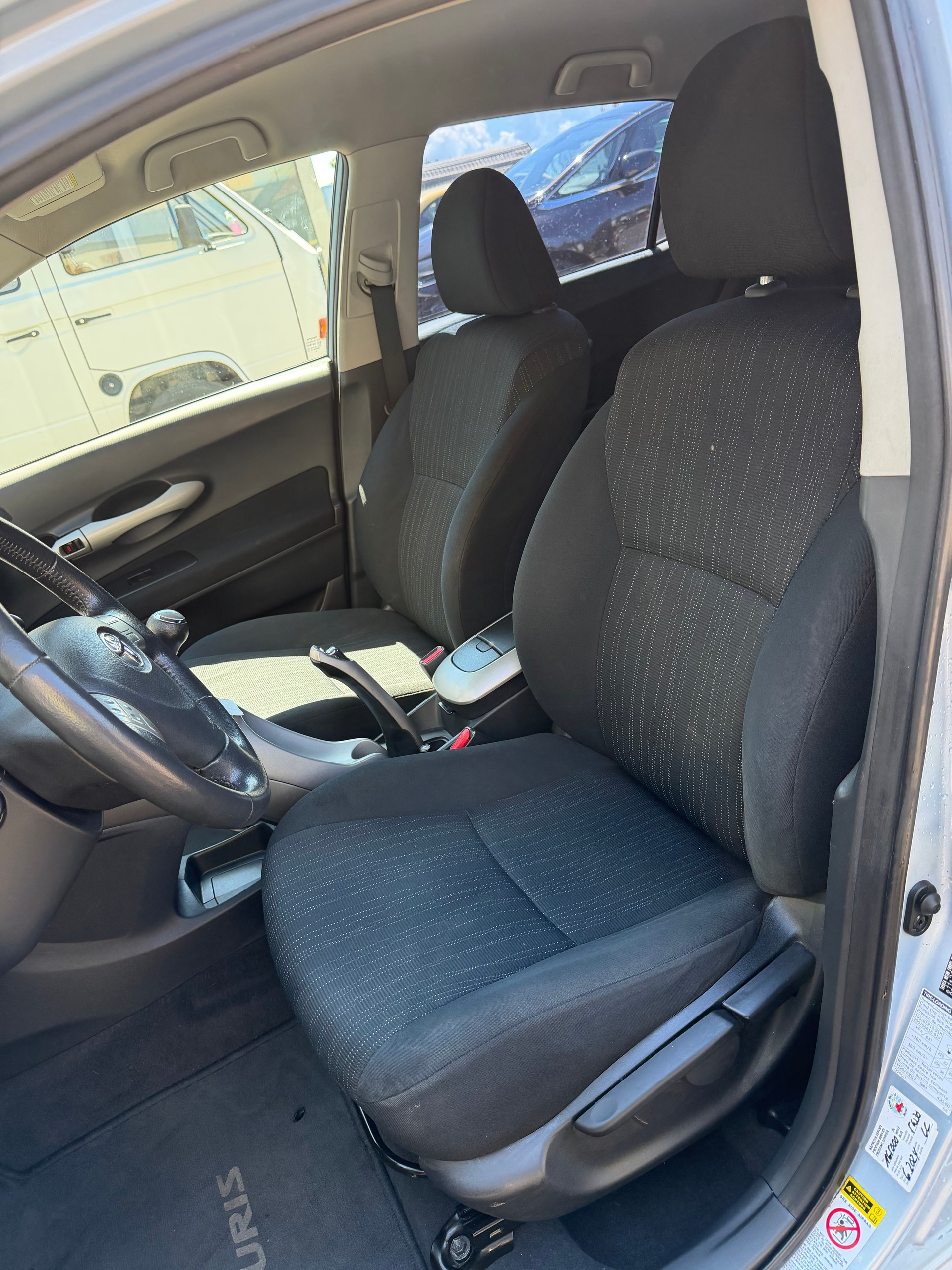 TOYOTA Auris 1.6 Linea Luna-image-7