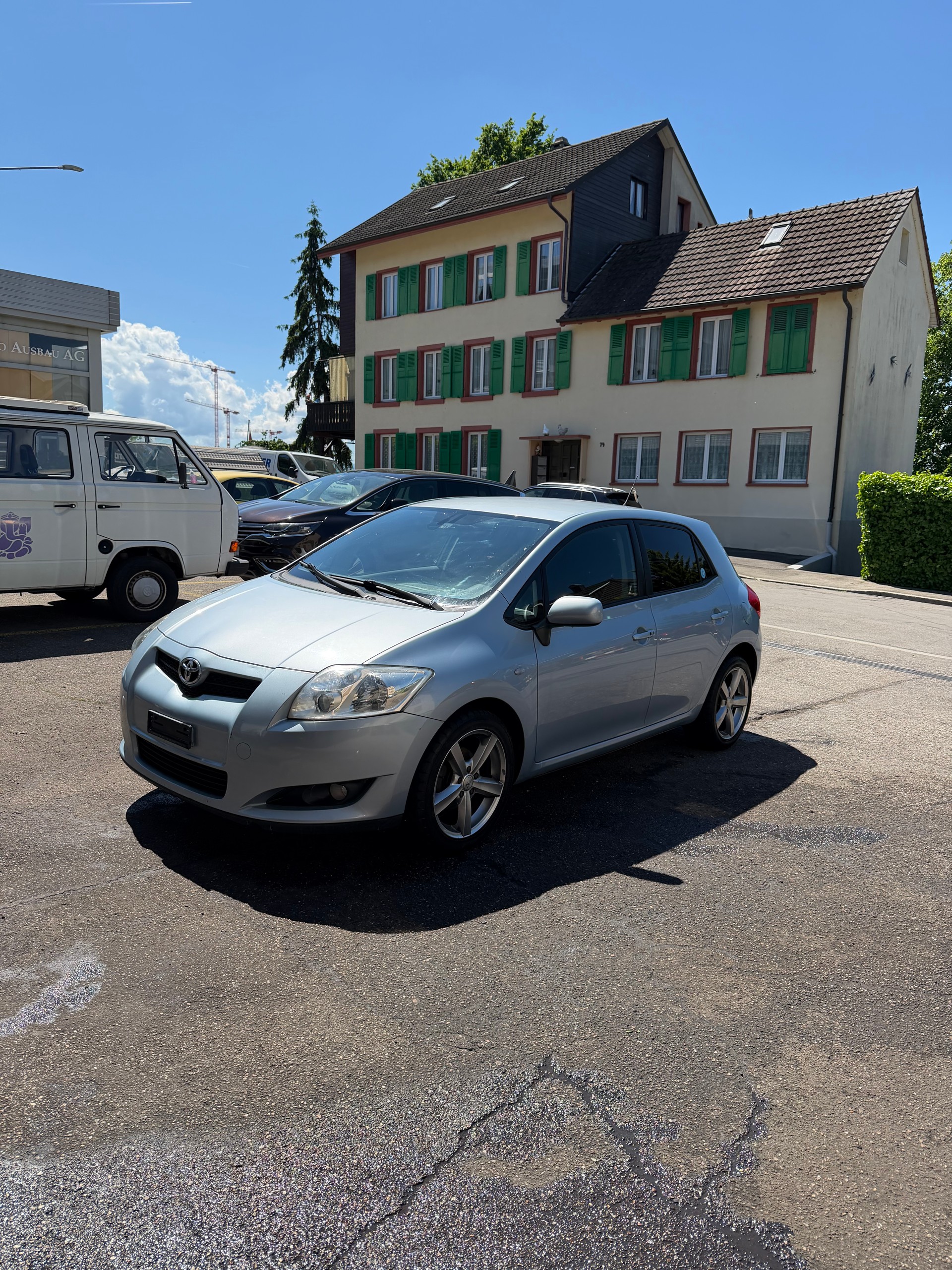 TOYOTA Auris 1.6 Linea Luna-image-1