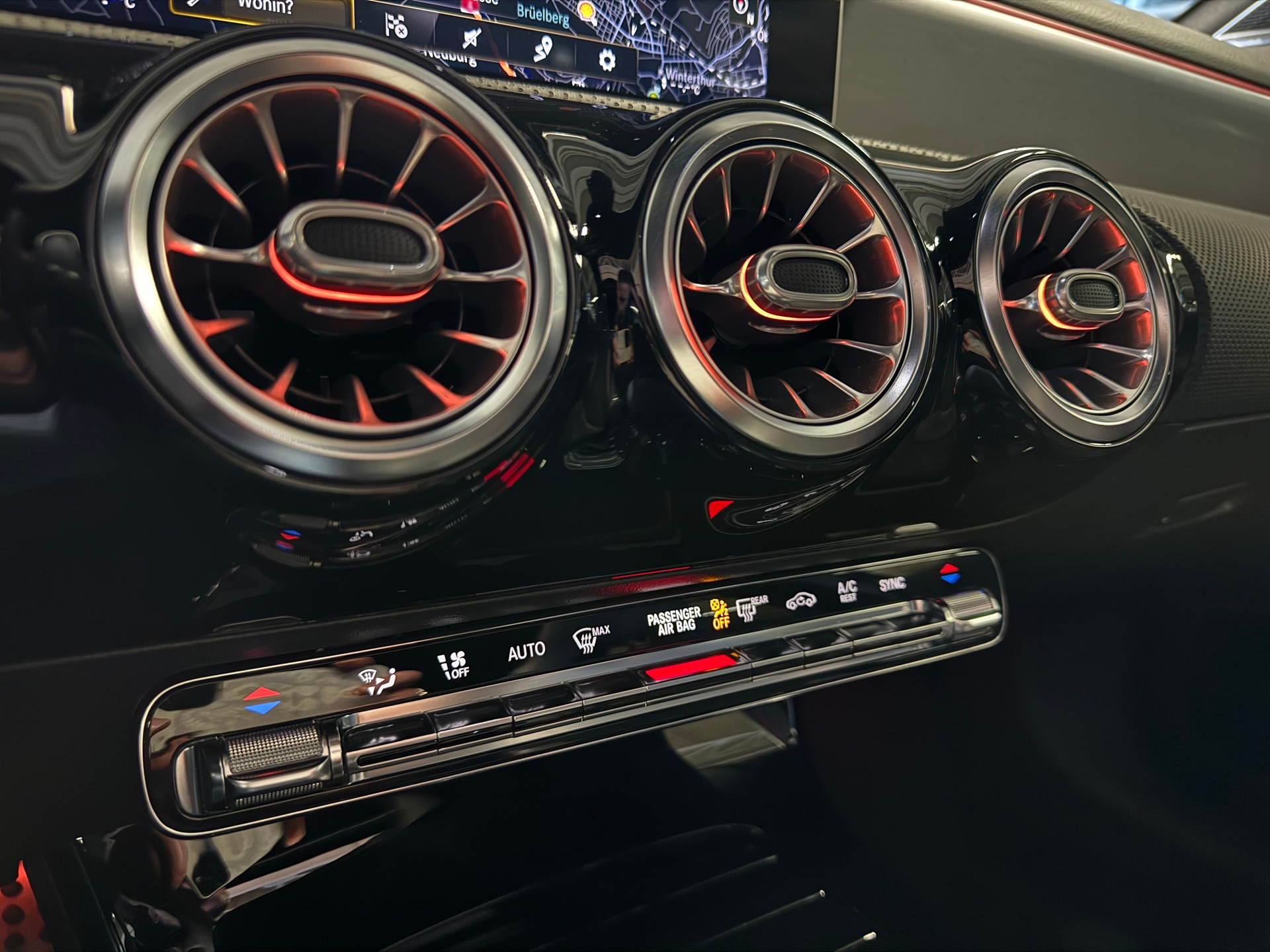 MERCEDES-BENZ A 200 AMG Line 7G-DCT | CH | Panorama | Premium PLUS | 19" | Head Up | 360 Kamera |-image-50