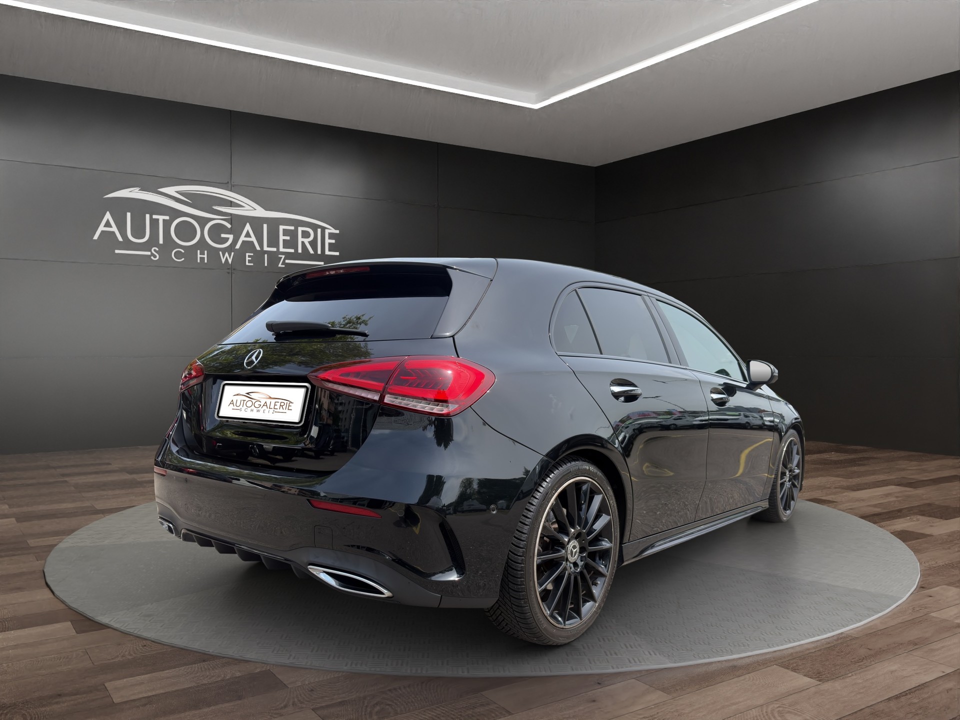 MERCEDES-BENZ A 200 AMG Line 7G-DCT | CH | Panorama | Premium PLUS | 19" | Head Up | 360 Kamera |-image-5