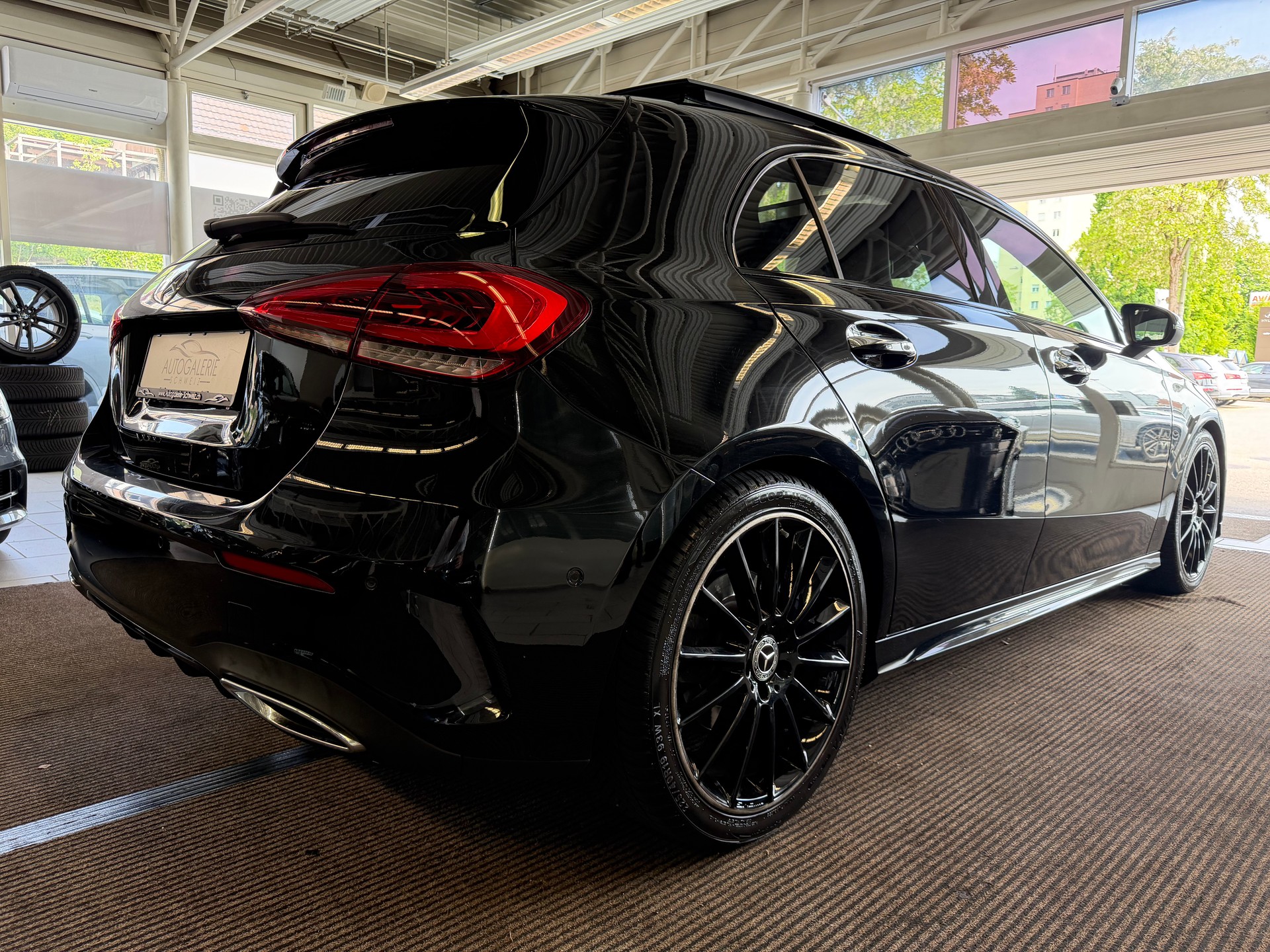 MERCEDES-BENZ A 200 AMG Line 7G-DCT | CH | Panorama | Premium PLUS | 19" | Head Up | 360 Kamera |-image-26