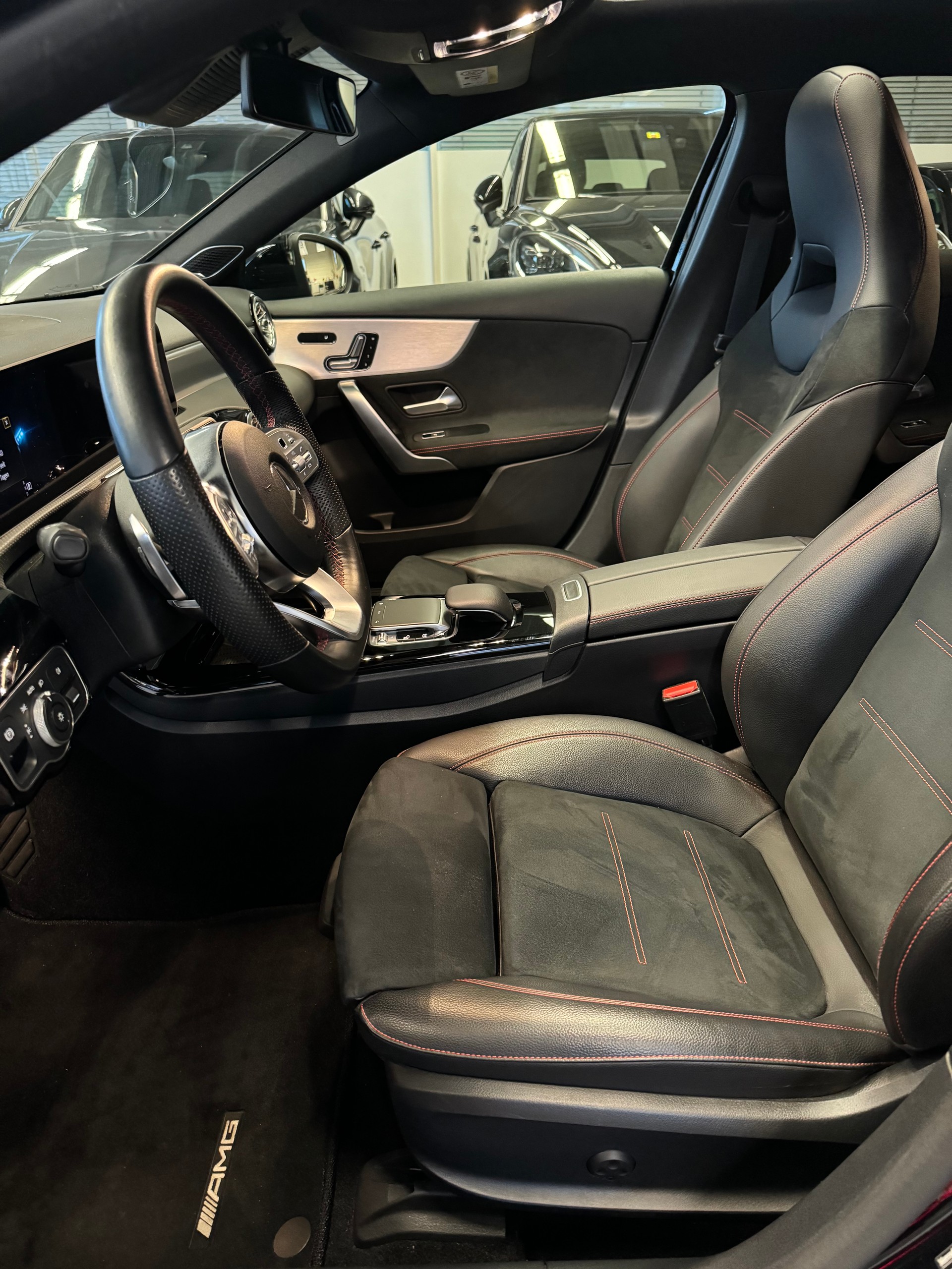 MERCEDES-BENZ A 200 AMG Line 7G-DCT | CH | Panorama | Premium PLUS | 19" | Head Up | 360 Kamera |-image-43
