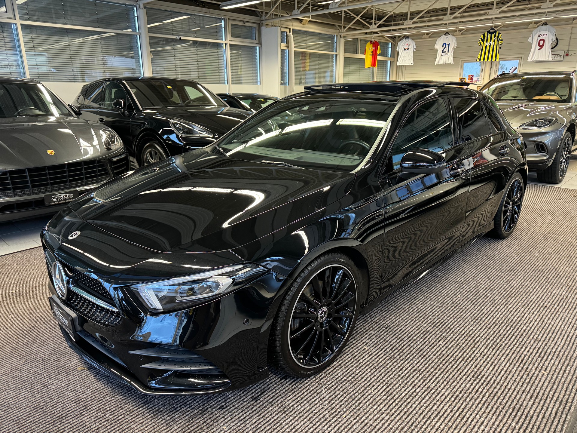 MERCEDES-BENZ A 200 AMG Line 7G-DCT | CH | Panorama | Premium PLUS | 19" | Head Up | 360 Kamera |-image-36