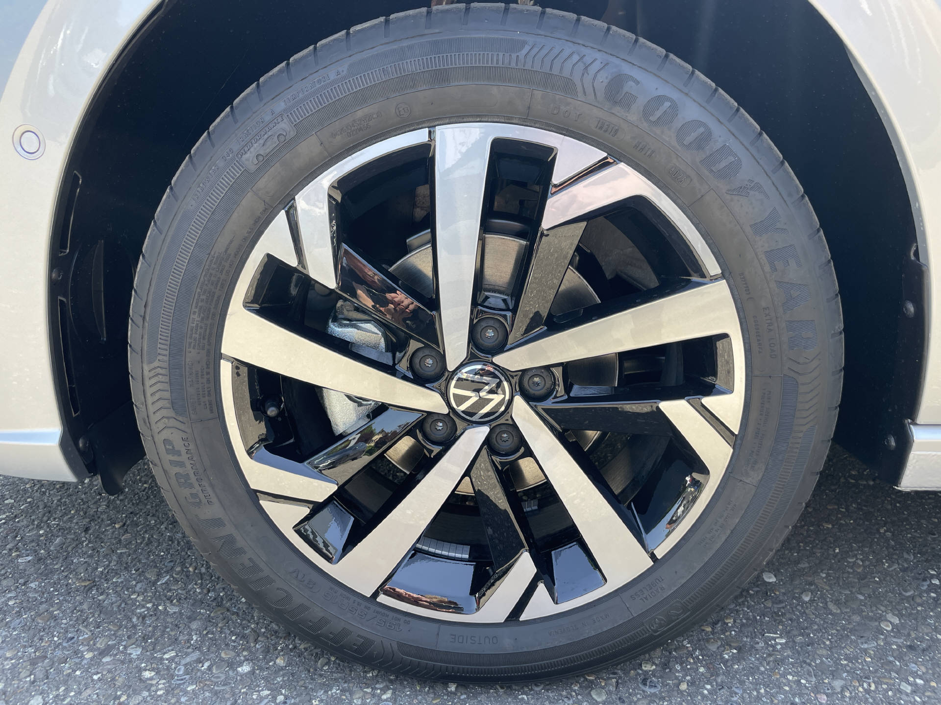VW Polo 1.0 TSI Life DSG-image-19