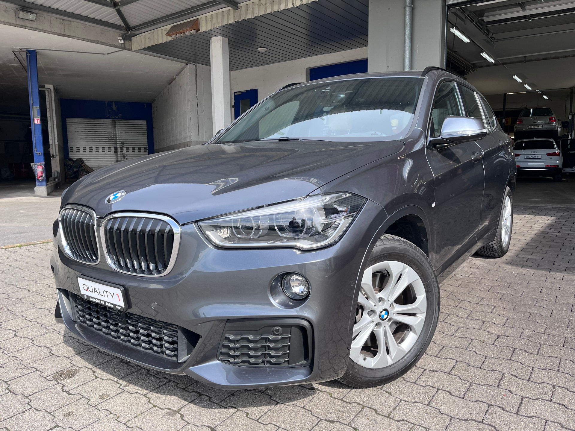 BMW X1 xDrive 25i M-Sportpaket-image-0