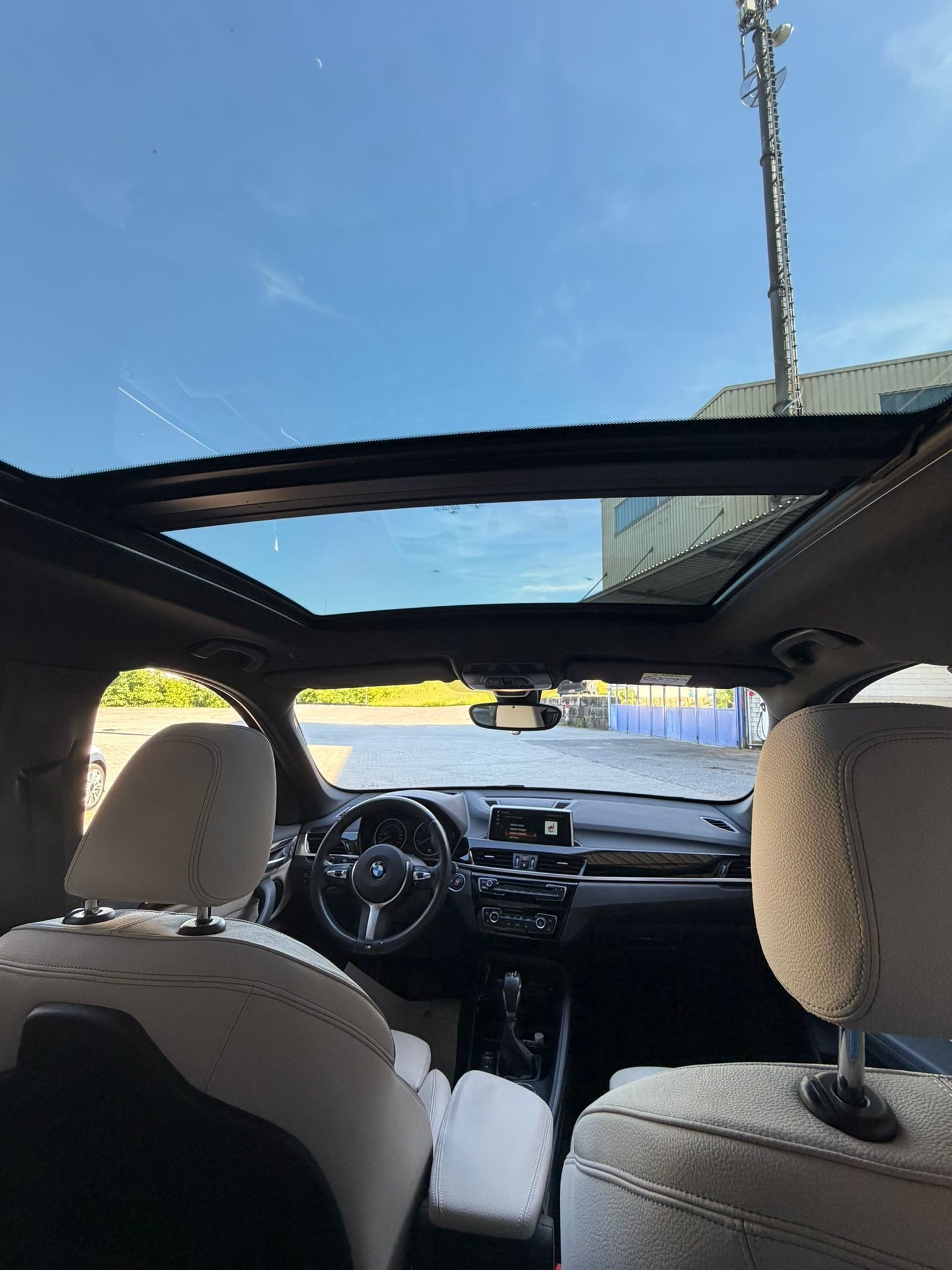 BMW X1 xDrive 25i M-Sportpaket-image-5