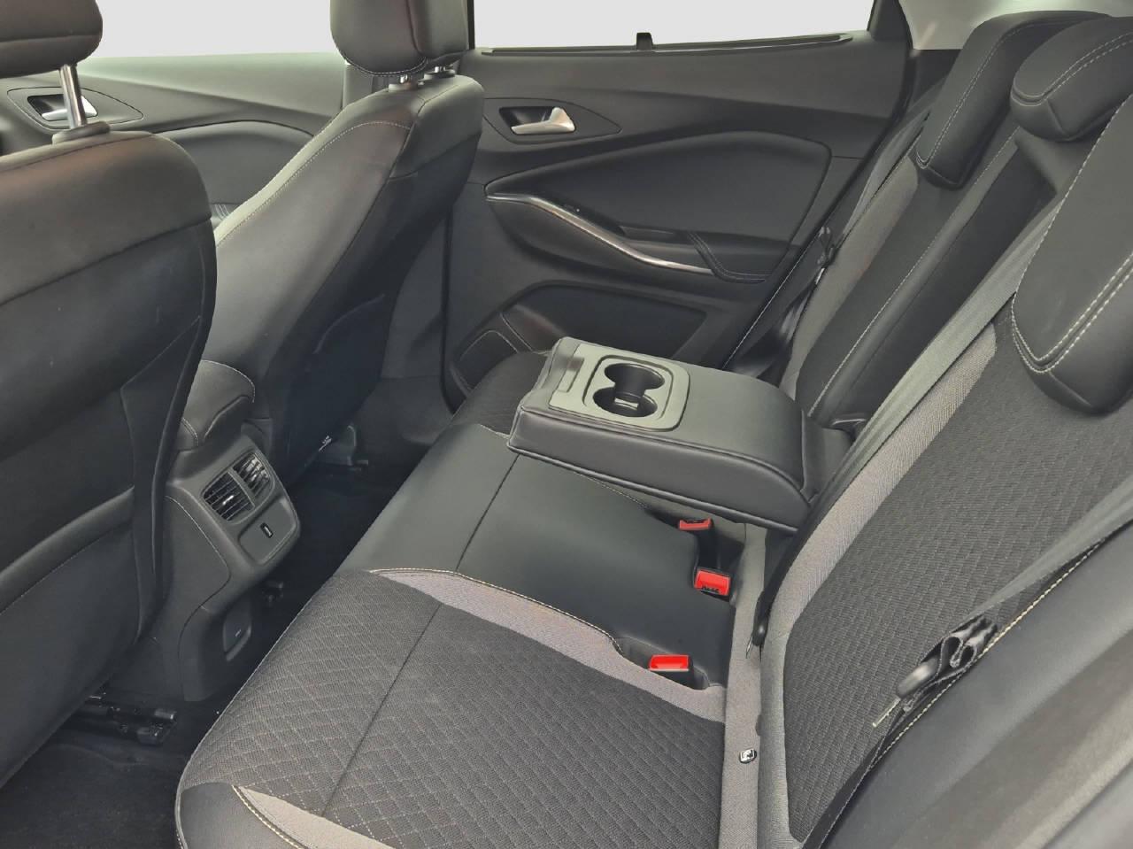 OPEL Grandland X 1.6 T PHEV Excellence-image-14