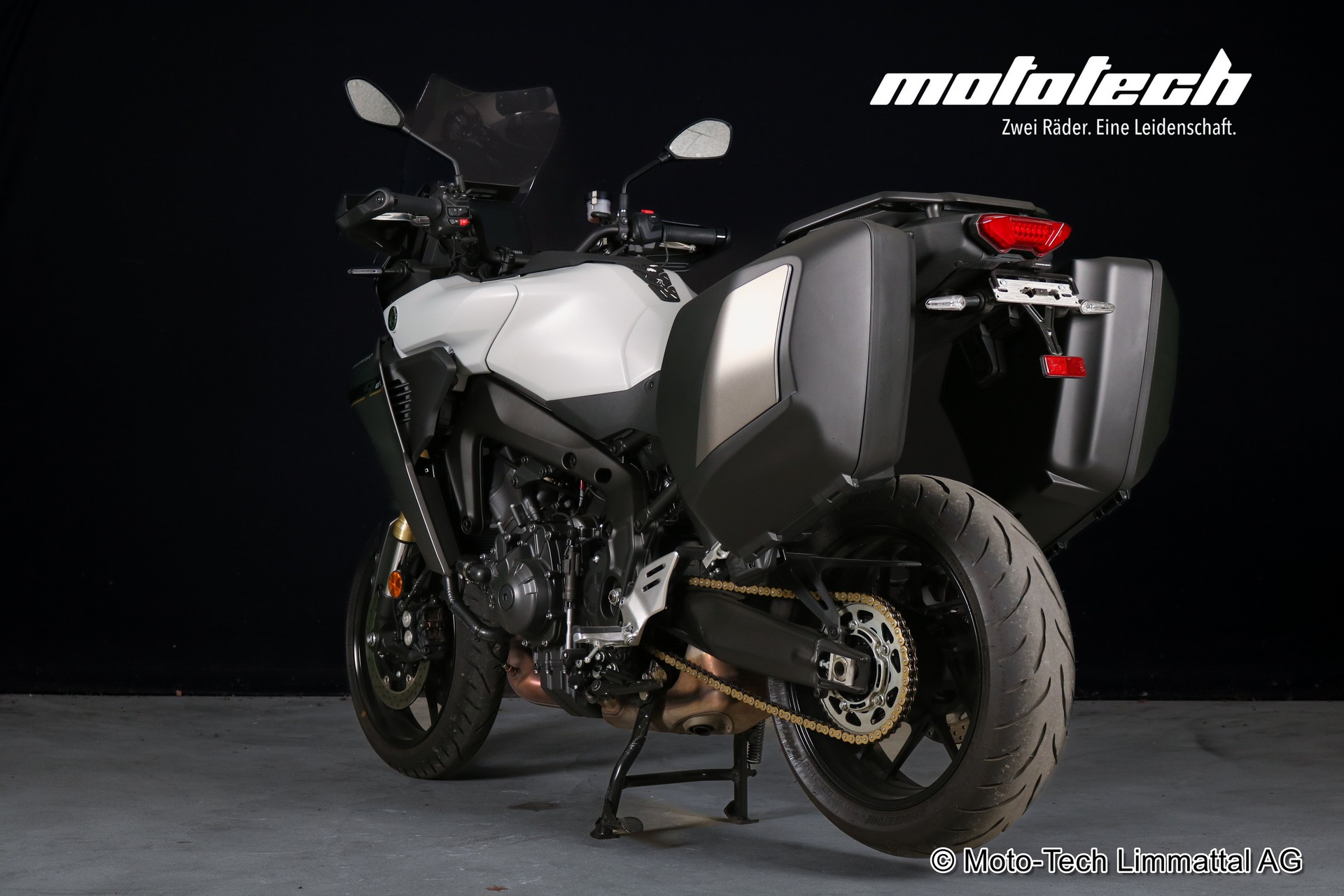 YAMAHA Tracer 9 GT-showroom-element-3