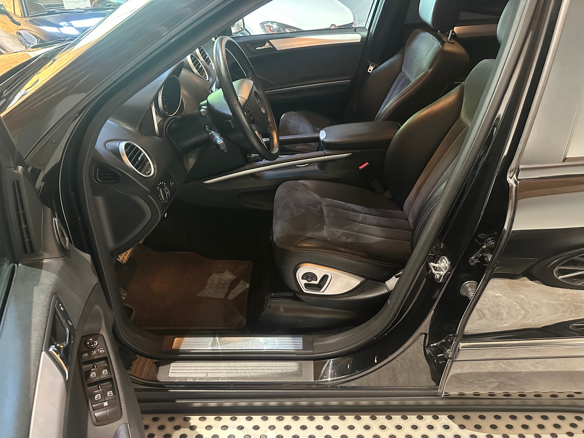 MERCEDES-BENZ ML 320 CDI 4Matic 7G-Tronic/Frisch ab MFK & grossem Service/Top Ausstattung/Frisch ab MFK und Service/Android DAB+ Radio-image-12