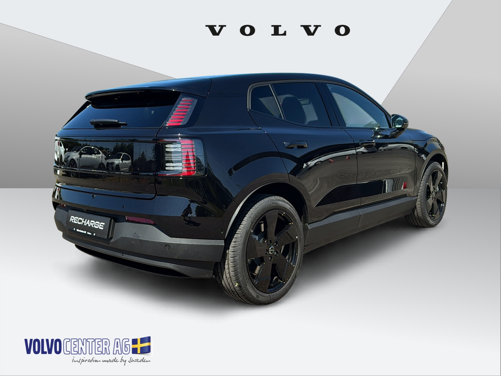 VOLVO EX 30 E60 Twin Ultra Performance Sw. Black Ed. AWD-image-3