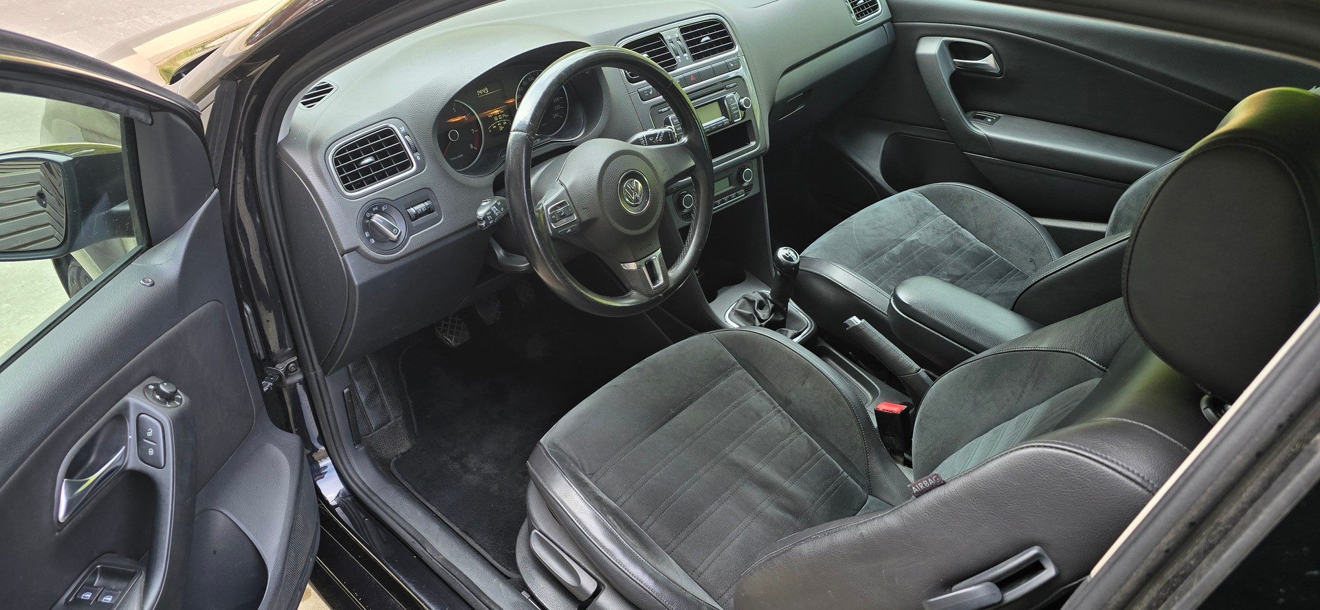 VW Polo 1.4 16V Trendline-image-4