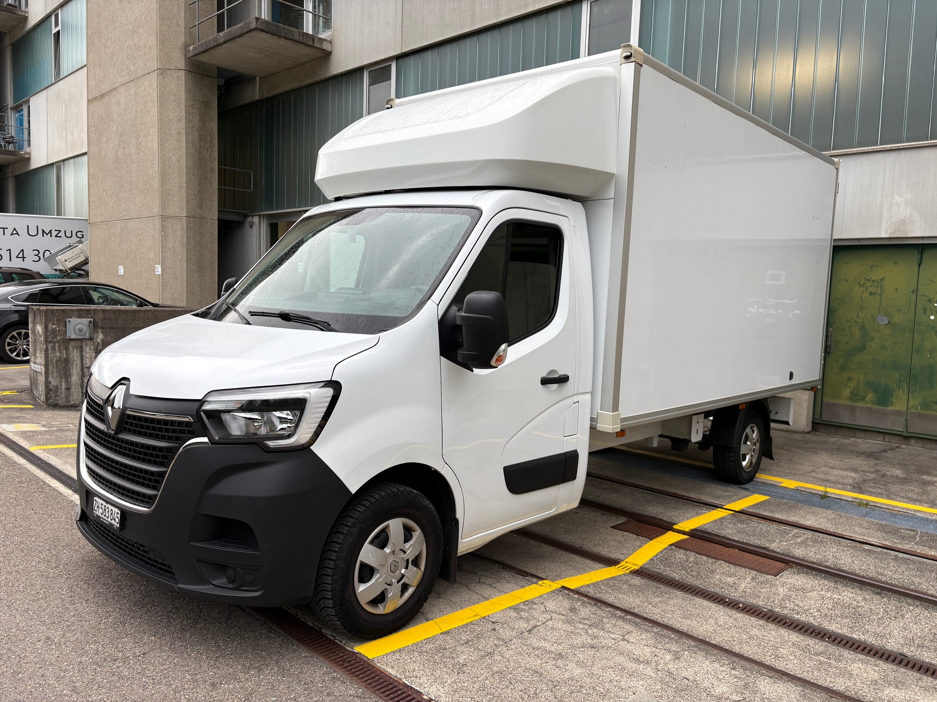 RENAULT 2.3 dCi 145 TwinTurbo-image-1