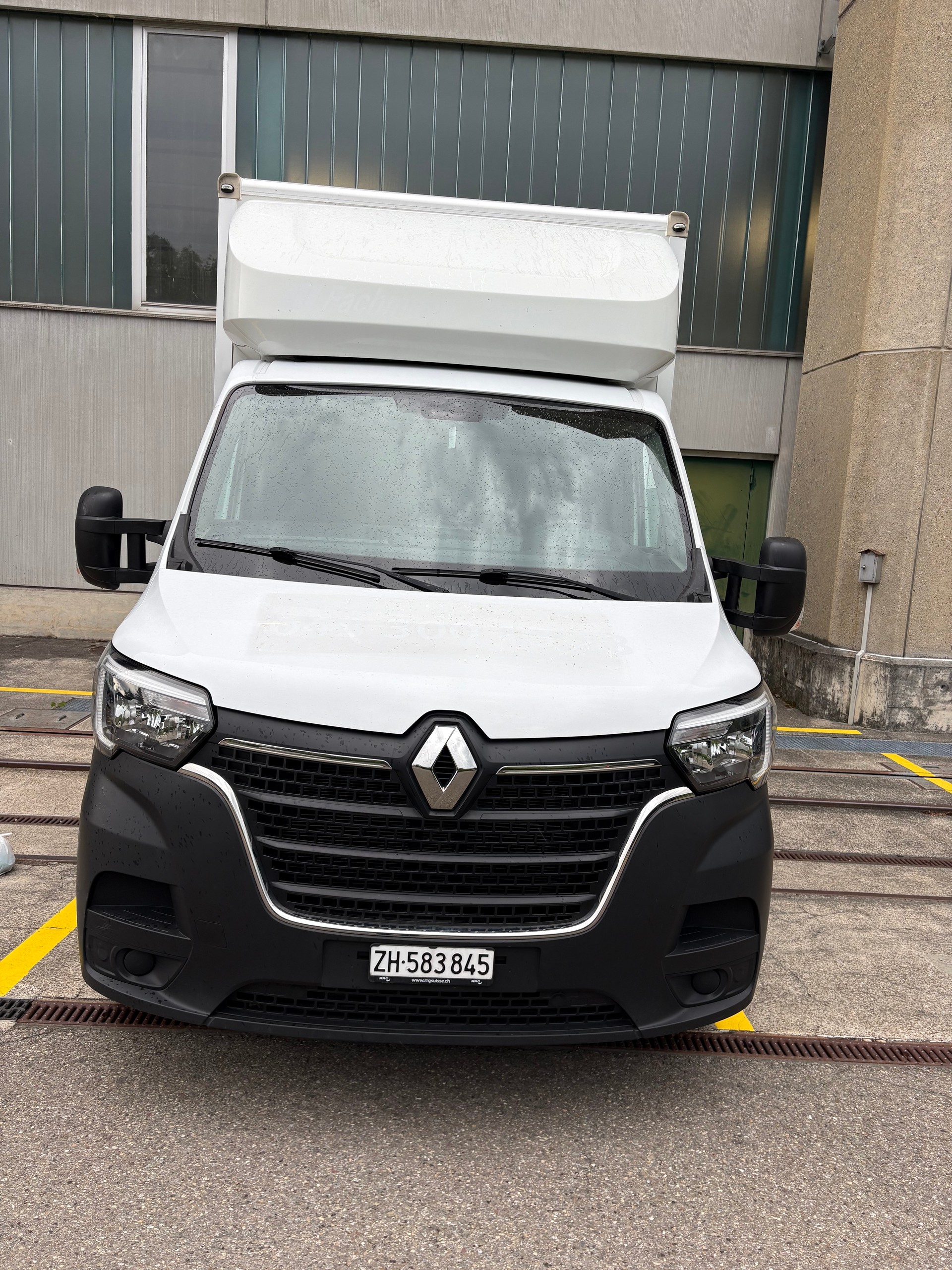 RENAULT 2.3 dCi 145 TwinTurbo-image-0