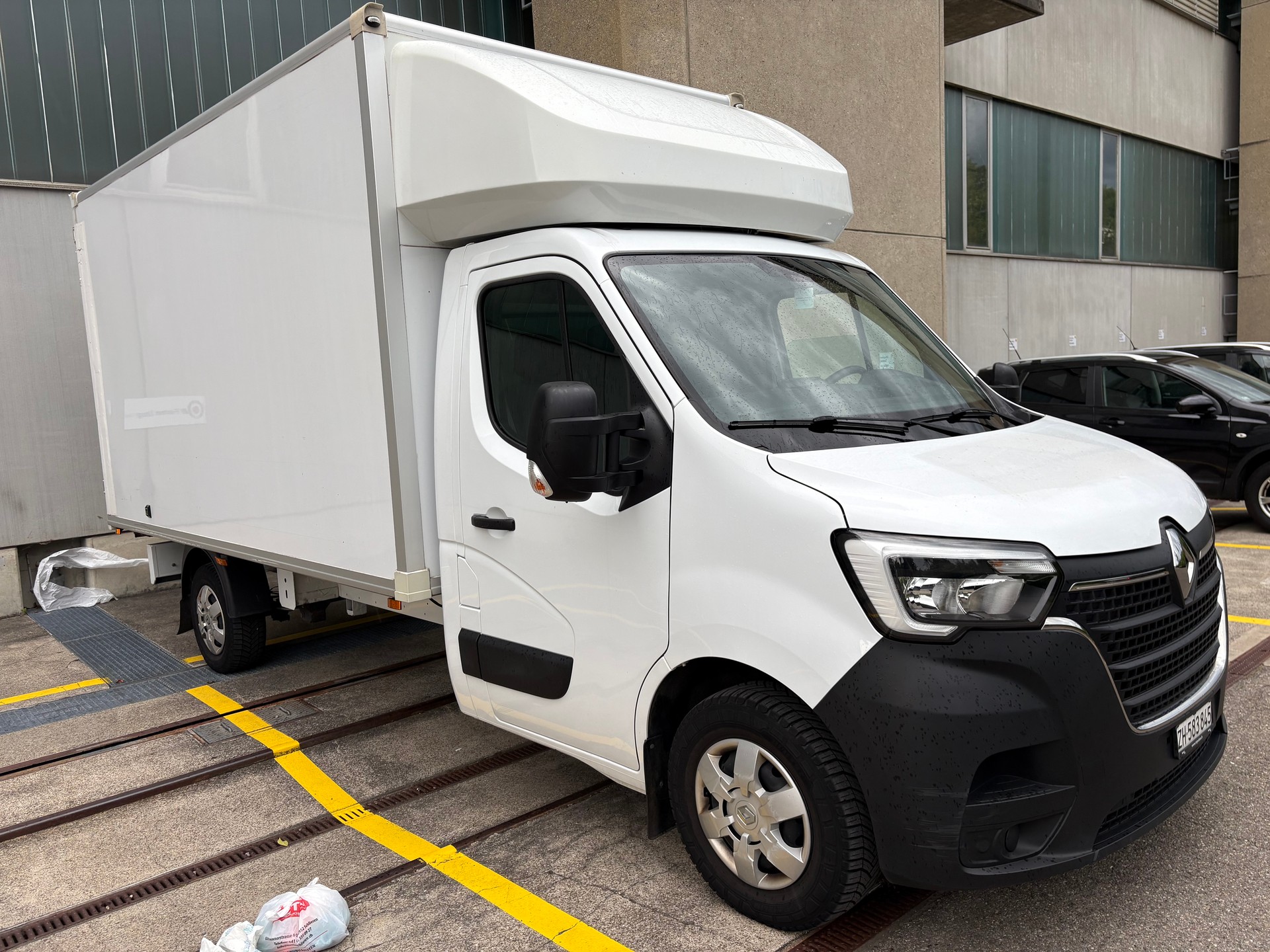 RENAULT 2.3 dCi 145 TwinTurbo-image-2