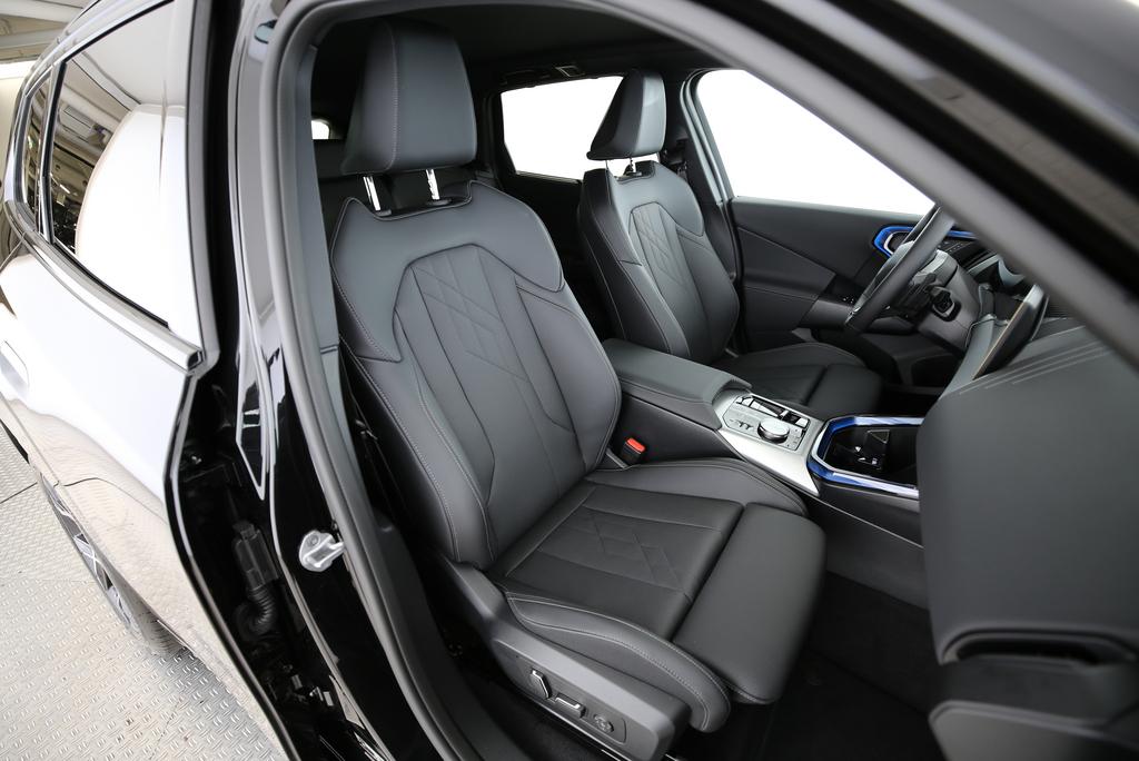 BMW X3 20d xDrive-image-12