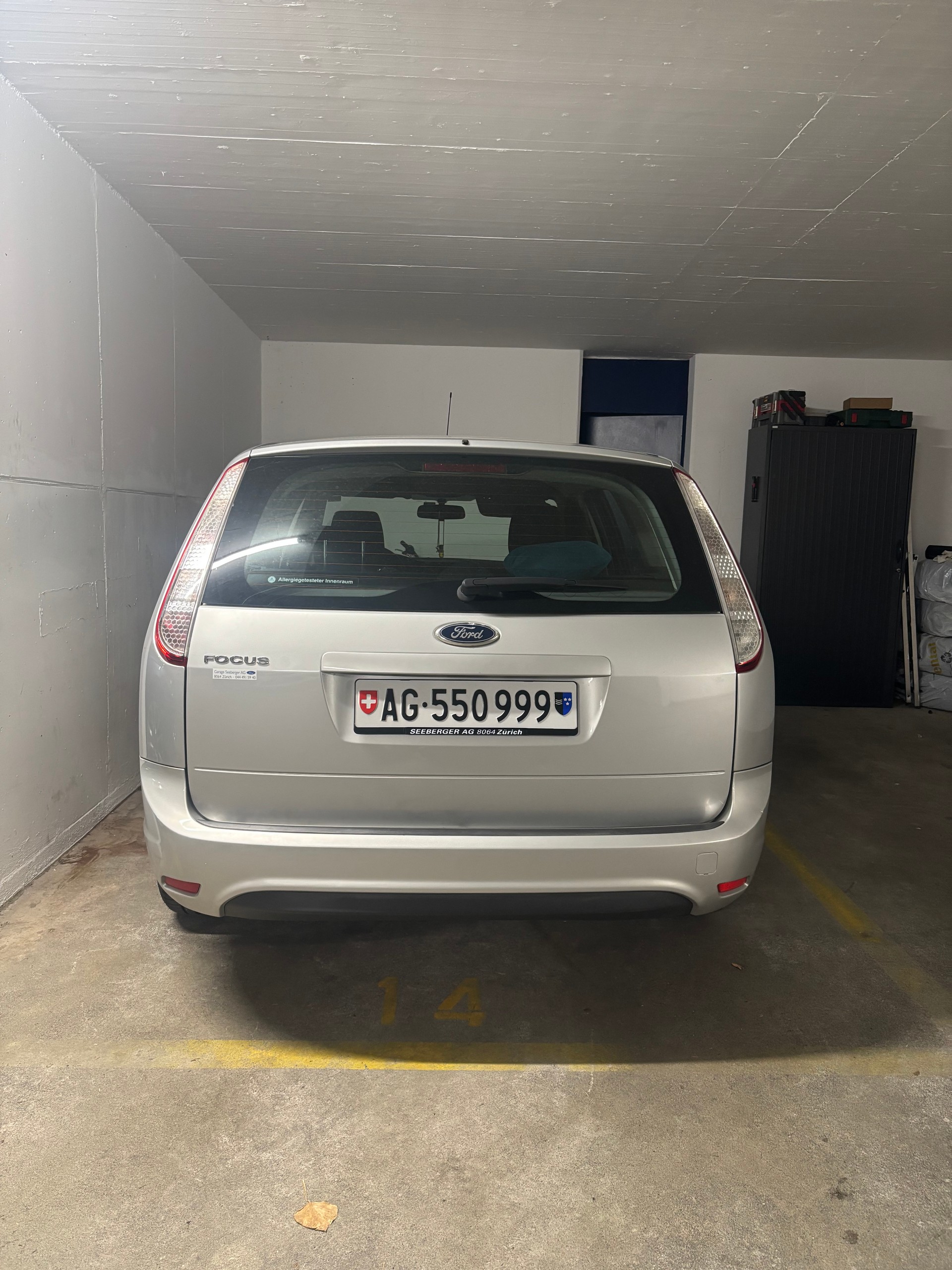 FORD 1.6i 16V Ambiente 70tkm-image-1